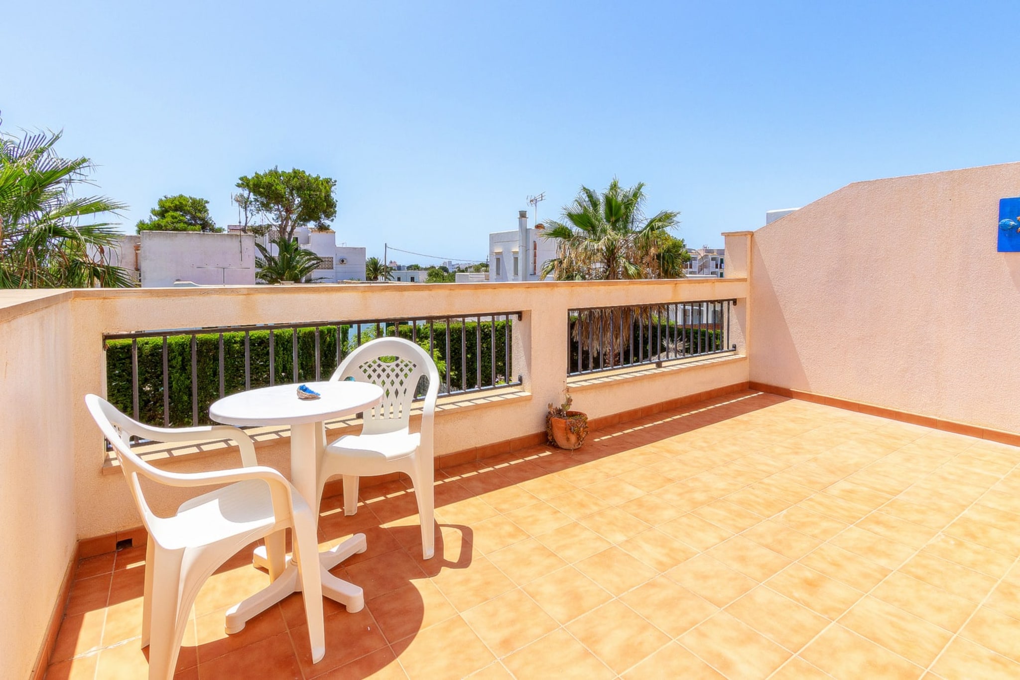Villa Lagoa in Calf4-Terrace balcony