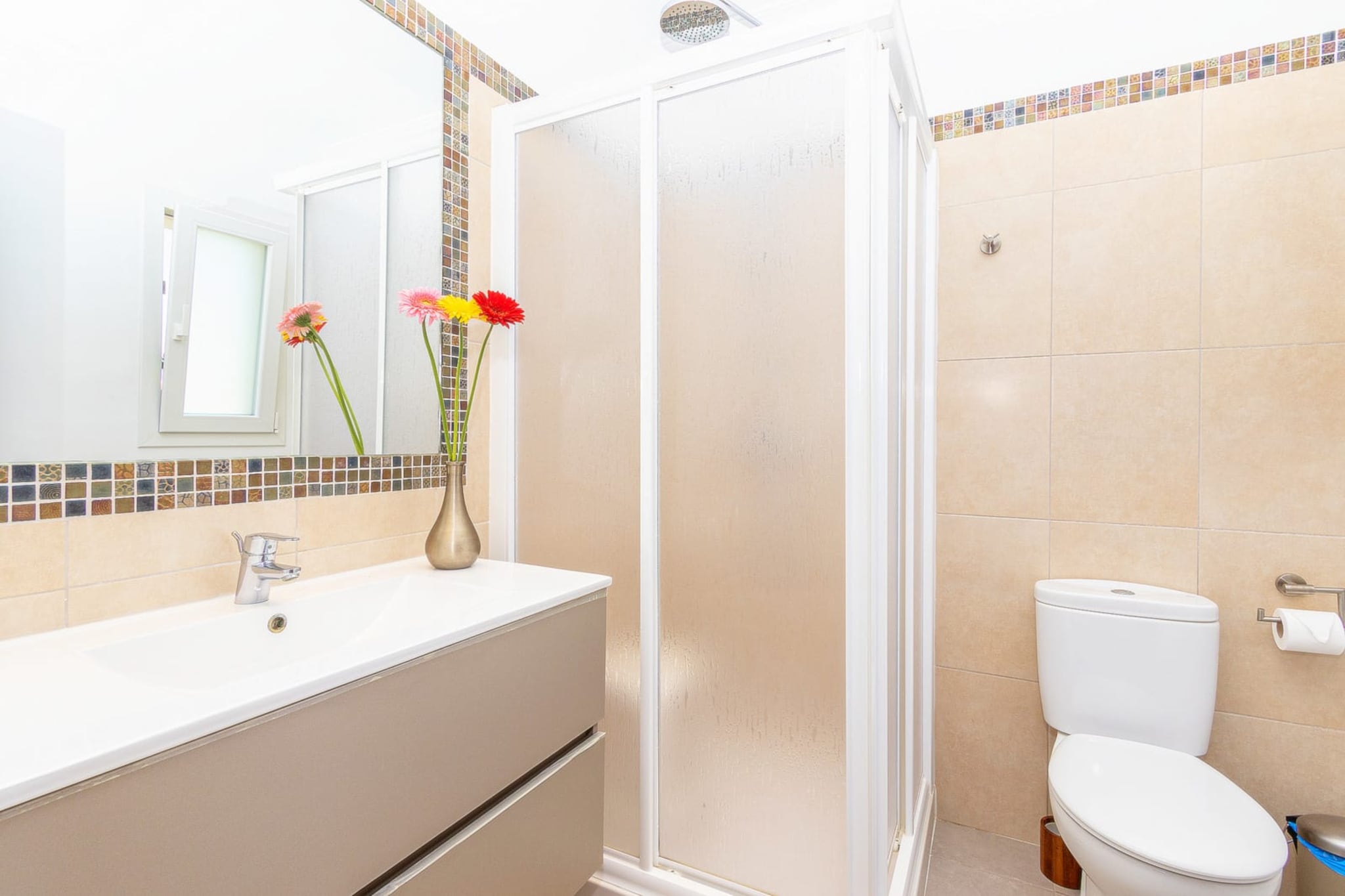 Villa Lagoa in Calf4-Bathroom