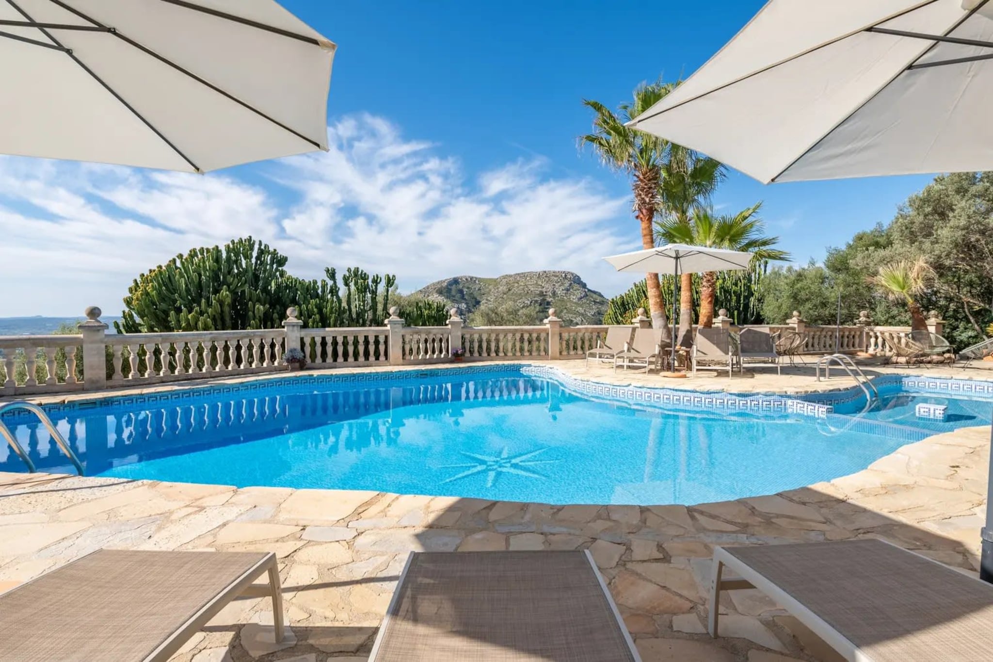 Villa Oscols in Aldf-Schwimmbad