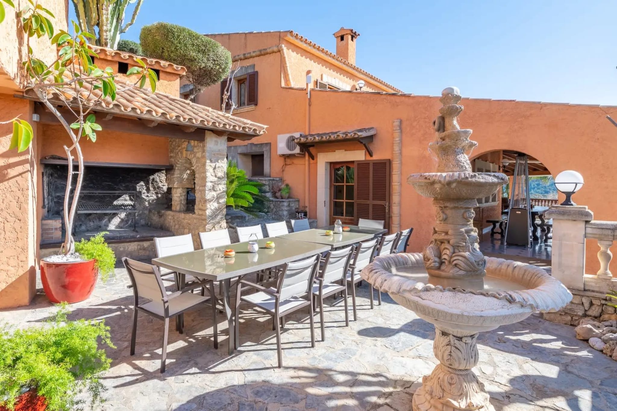 Villa Oscols in Aldf-Terrassenbalkon