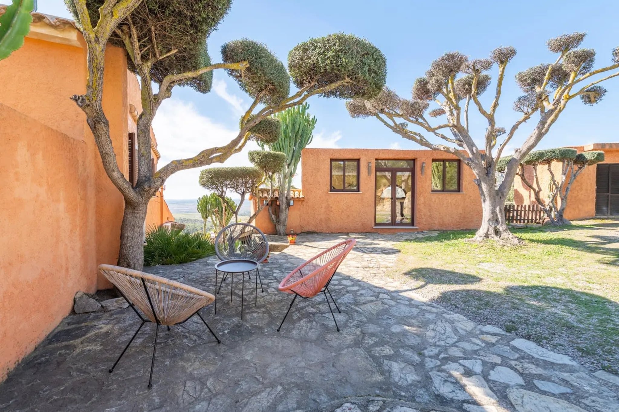 Villa Oscols in Aldf-Außenbereich Sommer