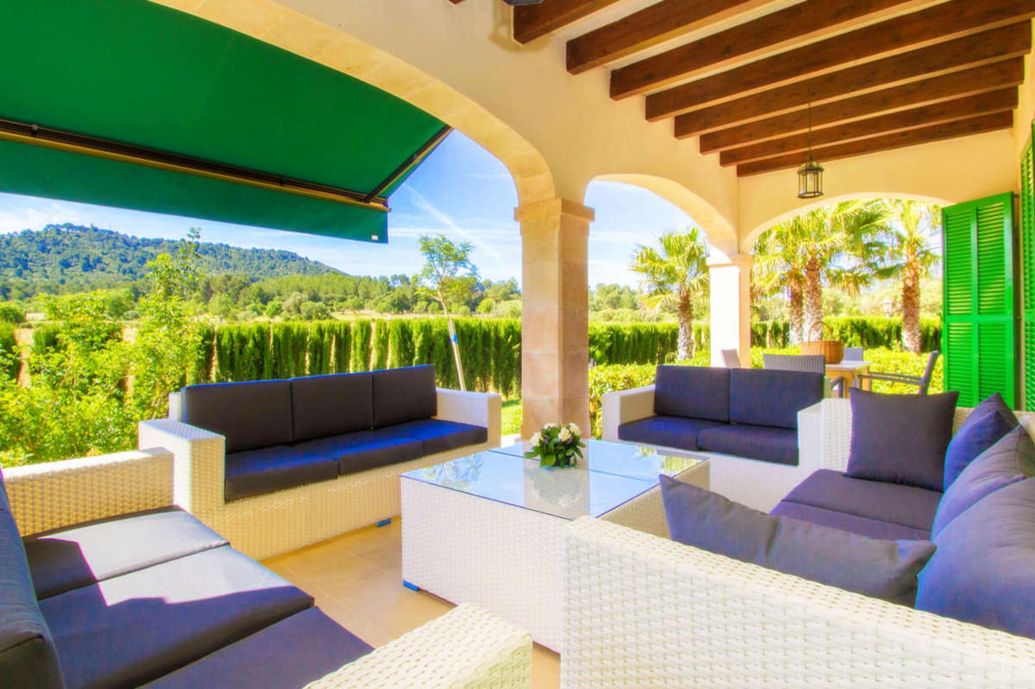 Villa Palmeral in Pe-Terrace balcony