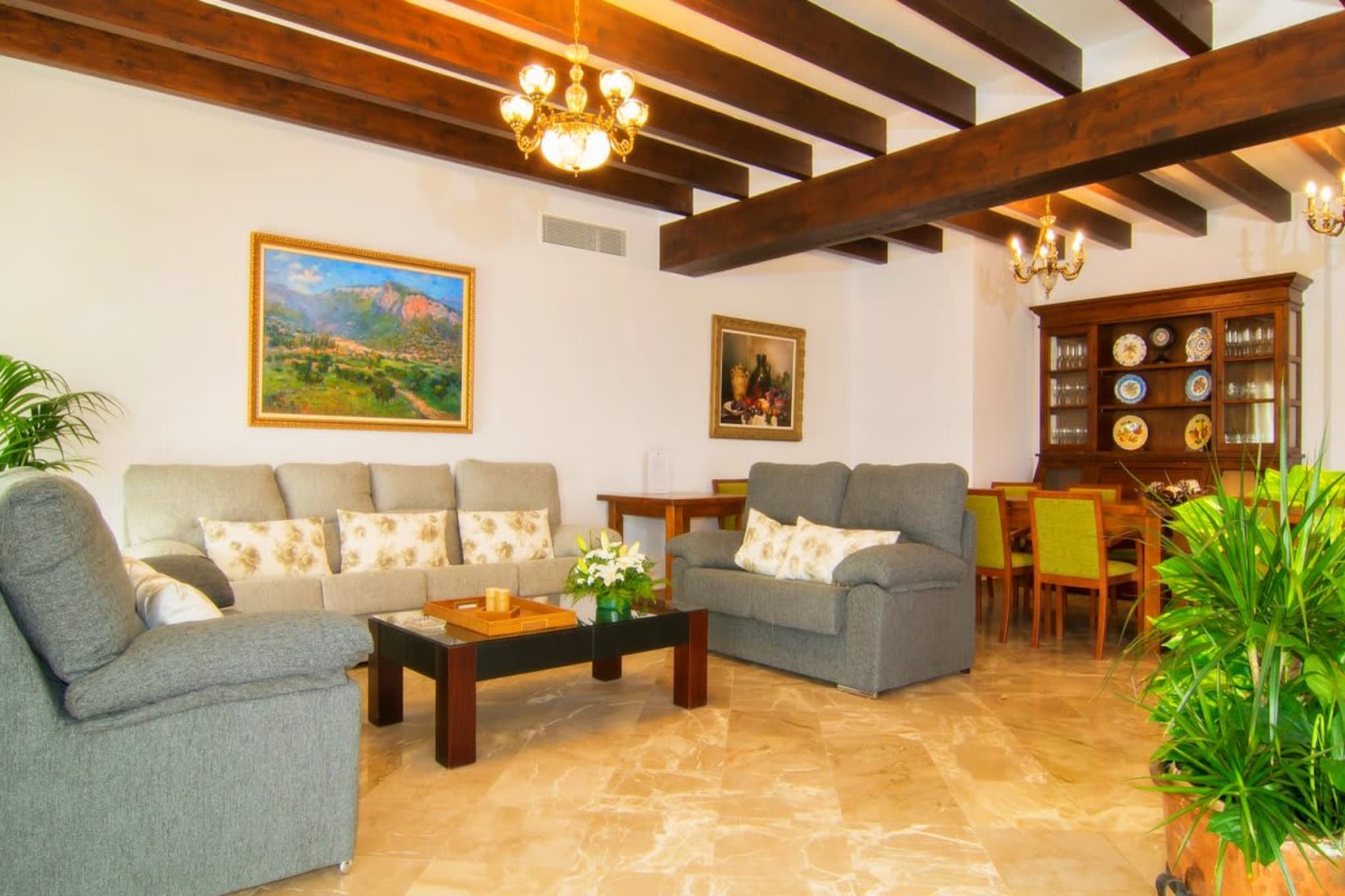 Villa Palmeral in Pe-Living room