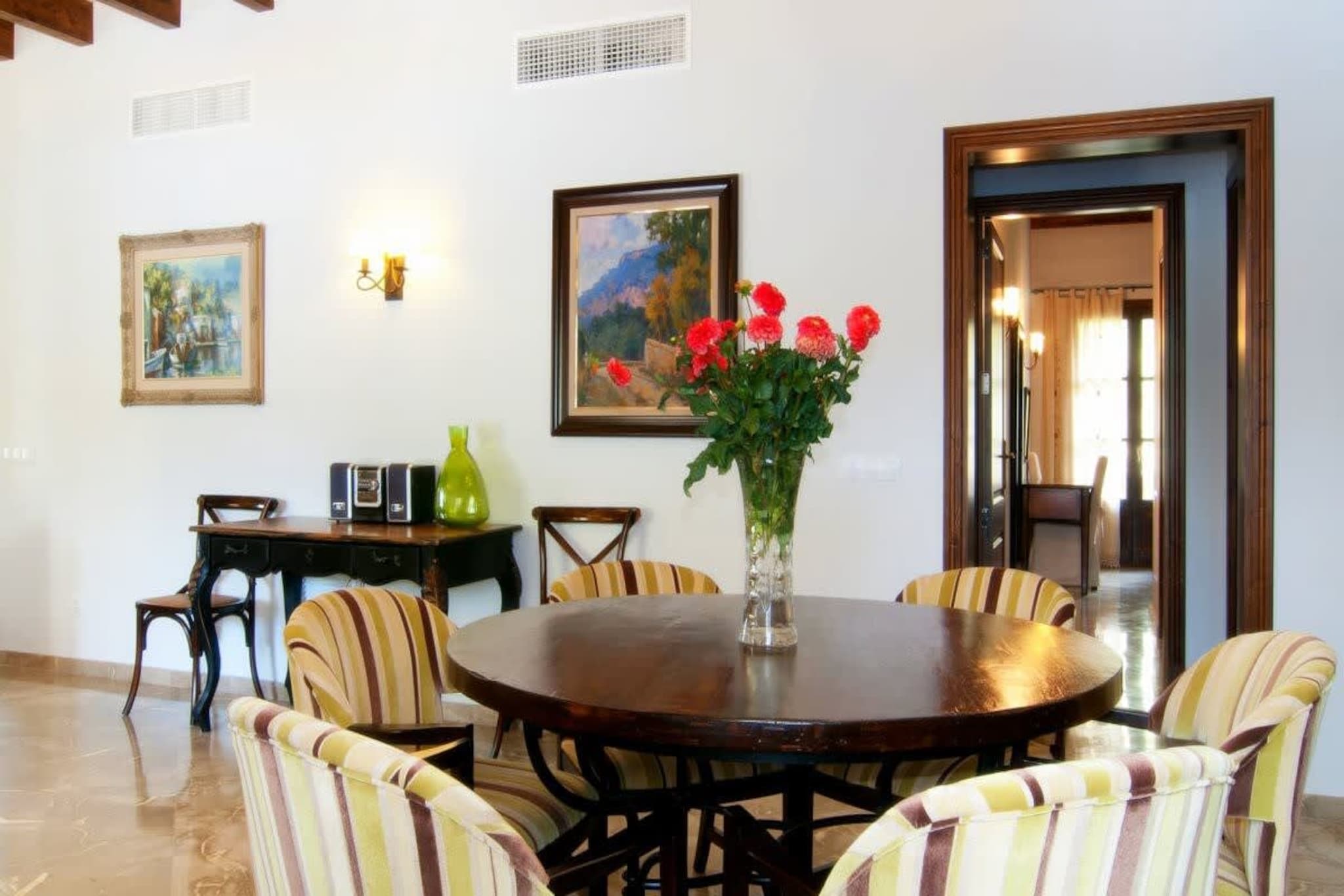 Villa Sa Sinia in Pe-Salle à manger