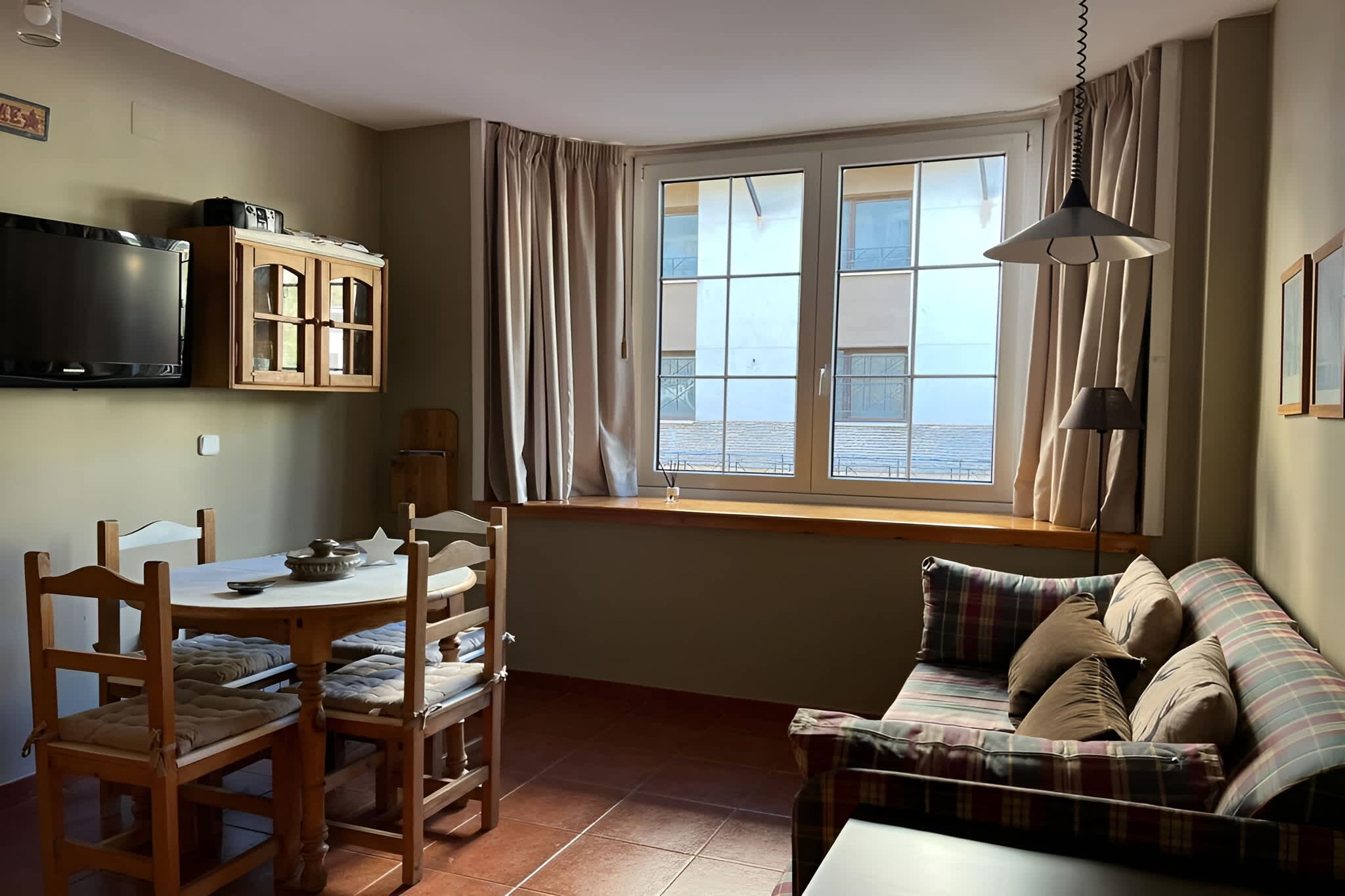 Nevada Apartment Near Ski Slopes