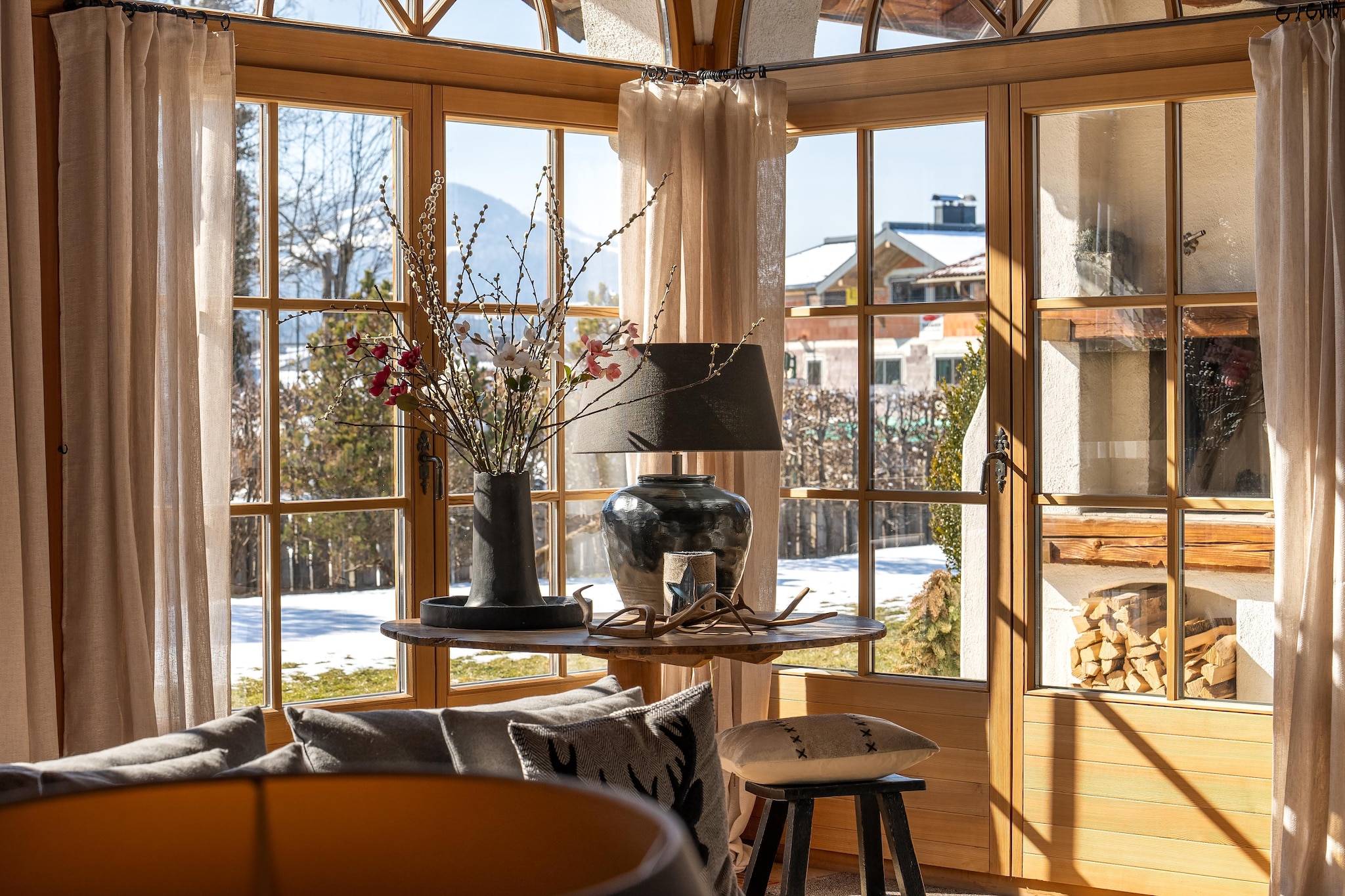 Luxury-Chalet in St Johann in Tirol-Dining room