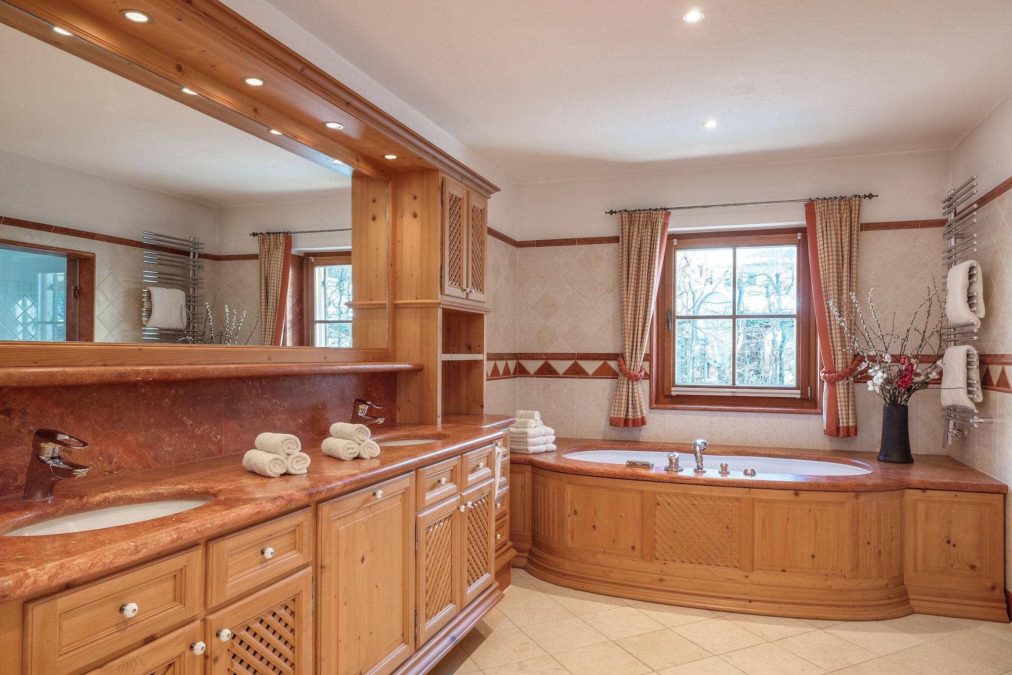 Luxury-Chalet in St Johann in Tirol-Bathroom