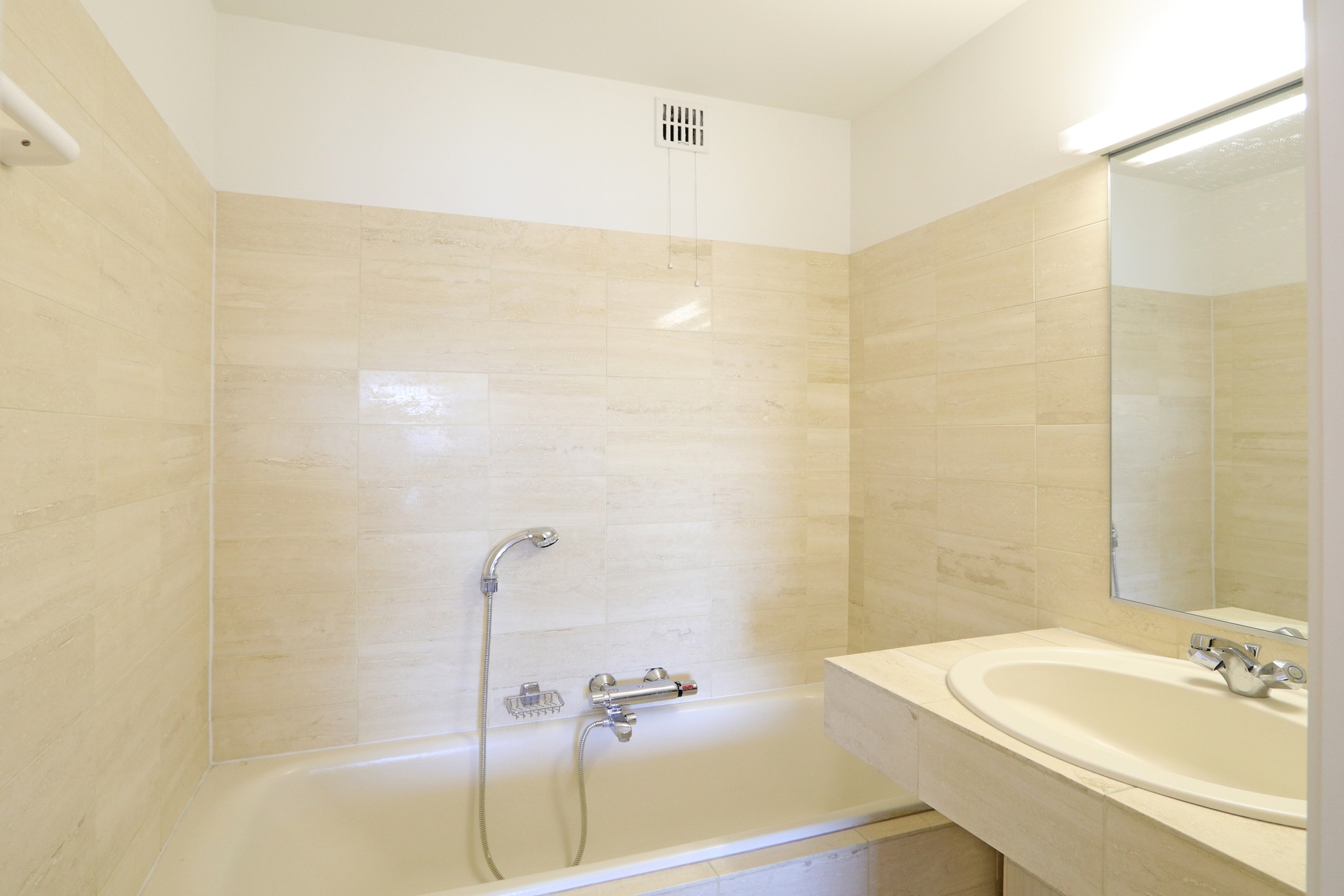 ROSE DES VENTS 32  Box-Salle de bain