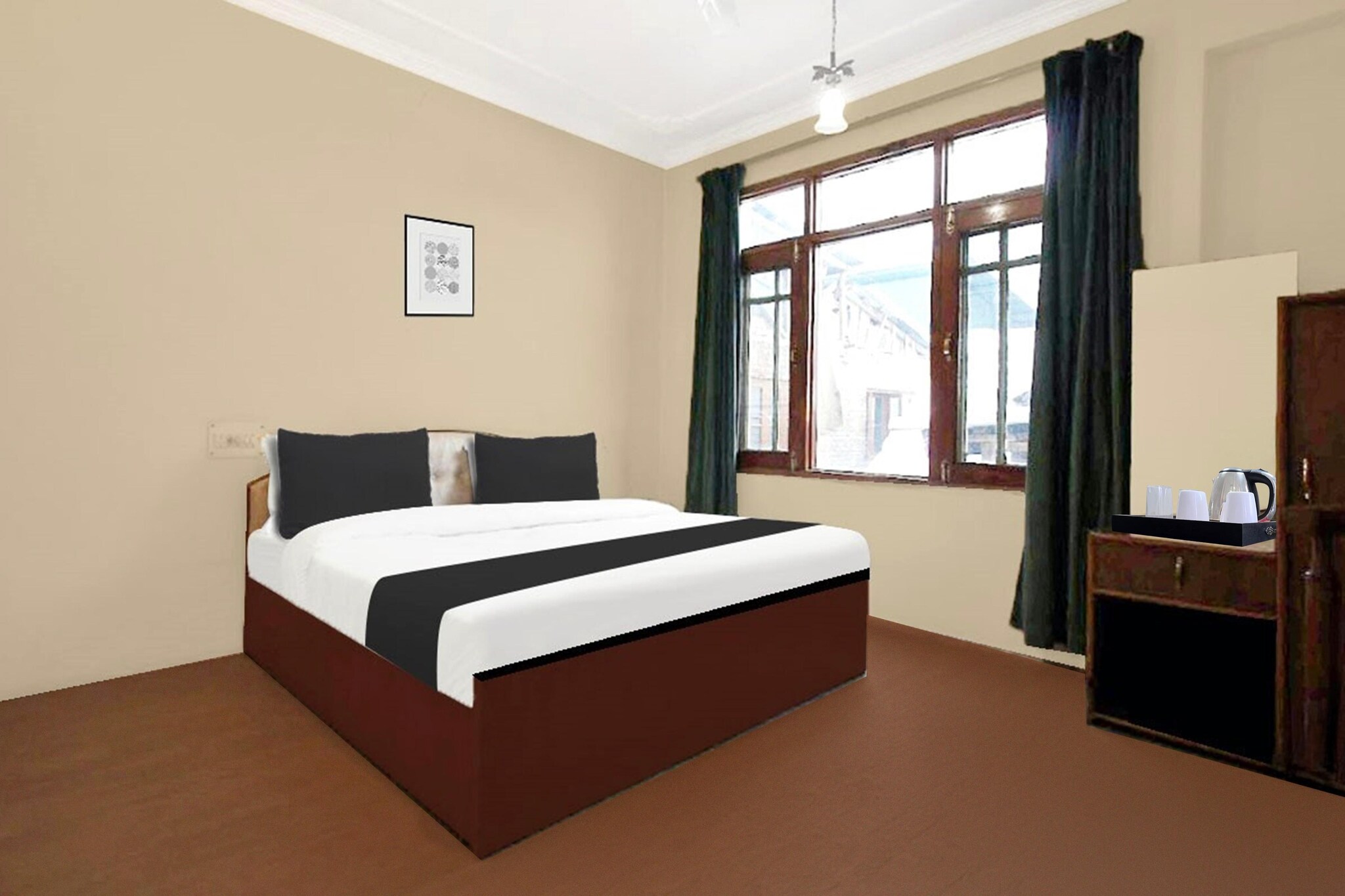 Comfortable Accommodations: Townhouse Rajbagh Formerly Hotel Modern in Srinagar offers family rooms with air-conditioning, private bathrooms, work desks, and free WiFi throughout the property. Each room includes a TV, wardrobe, and tiled floors, ensuring a pleasant stay.

Convenient Facilities: Guests benefit from a lift, 24-hour front desk, housekeeping service, room service, and luggage storage. The hotel is pet-friendly, welcoming travellers with their furry companions.

Prime Location: Located 13 km from Srinagar Airport, the hotel is near attractions such as Shankaracharya Mandir and Hazratbal Mosque (9 km each), Pari Mahal (11 km), and Roza Bal Shrine (4 km). Highly rated for its attentive staff, comfortable rooms, and cleanliness.

Weâ€™re sorry, but we are unable to accommodate unmarried couples at this property.
Guests with local ID proof are warmly welcome.

"Complimentary early check-in" â€“ Subject to availability.
Check-in is only available to guests aged 18 and above. Please provide a government-issued ID to confirmÂ yourÂ age.