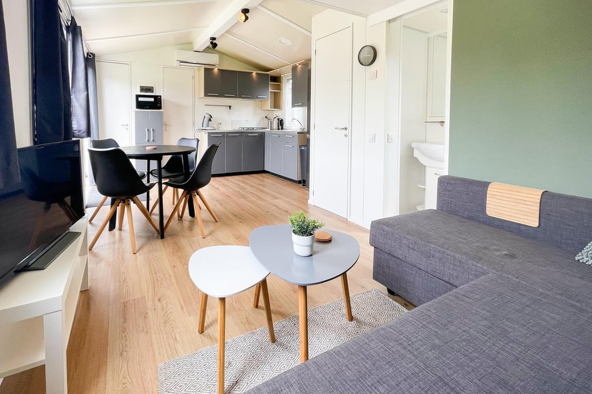 2 chalets naast elkaar-Salon