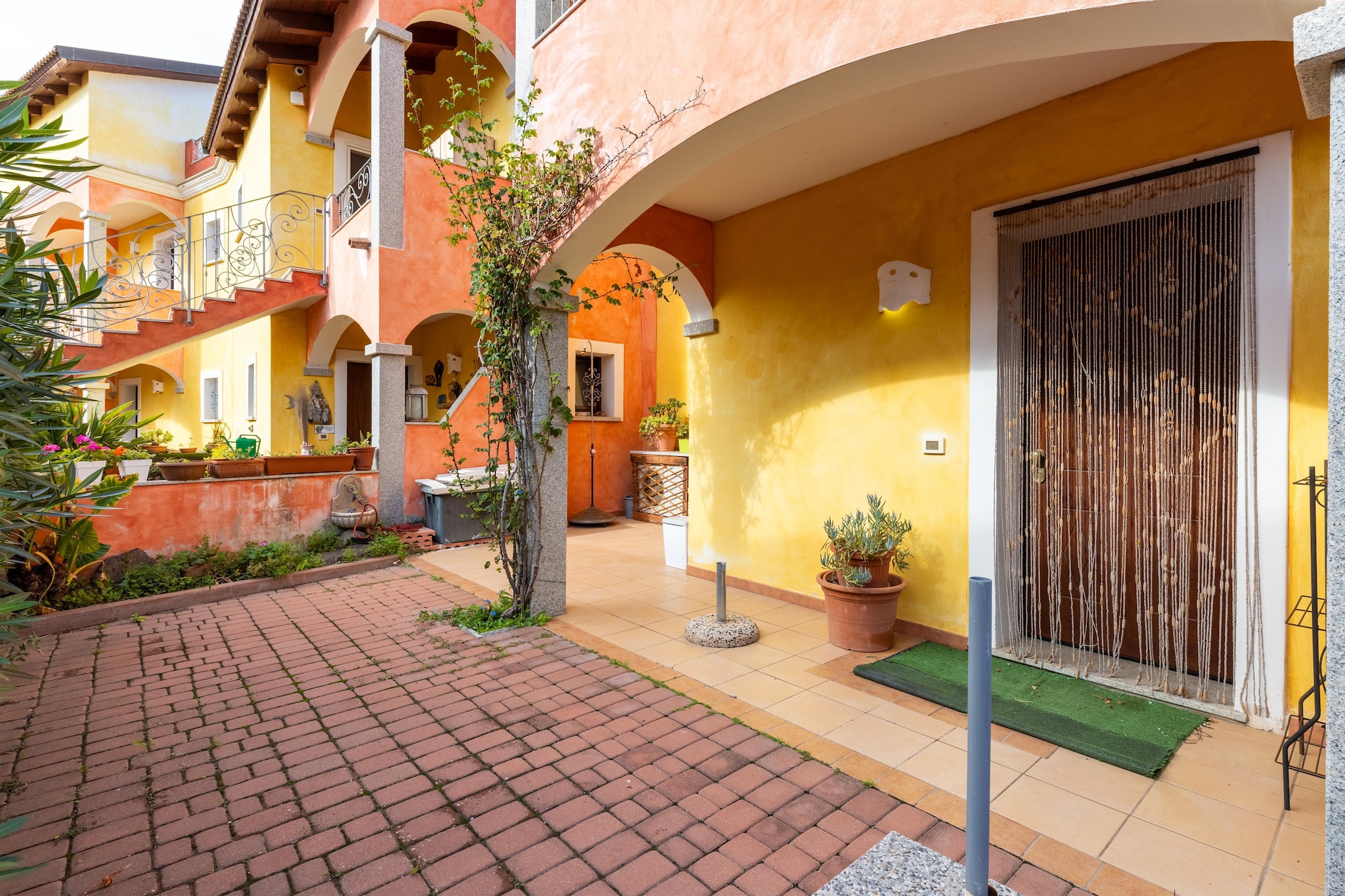 LU BAGNU-Buitenkant zomer