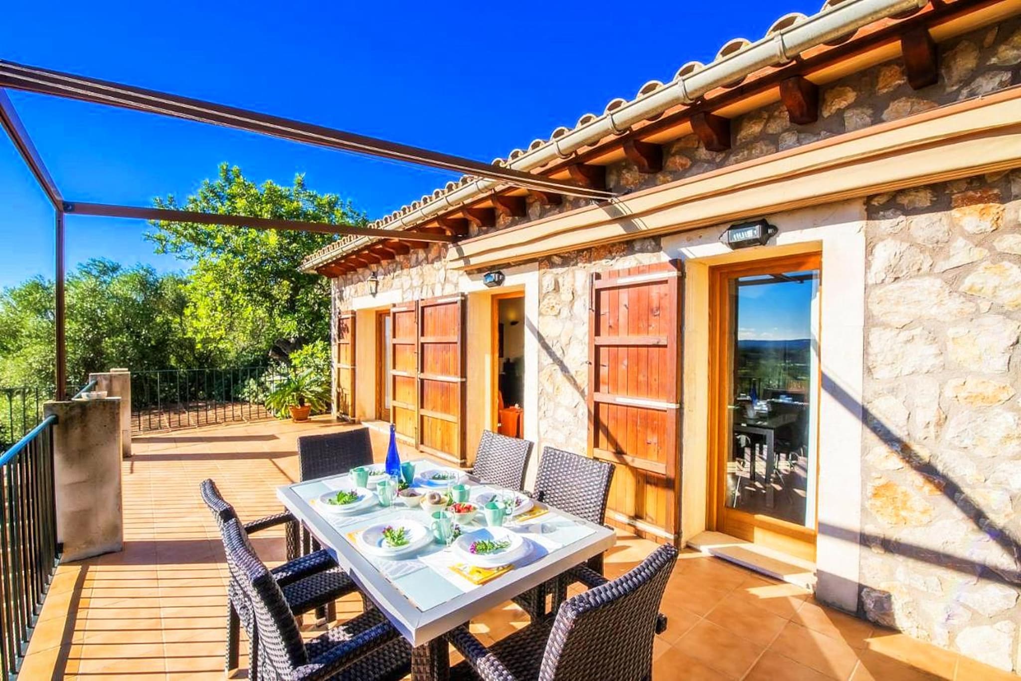 Finca Es Puchet in B-Terrace balcony