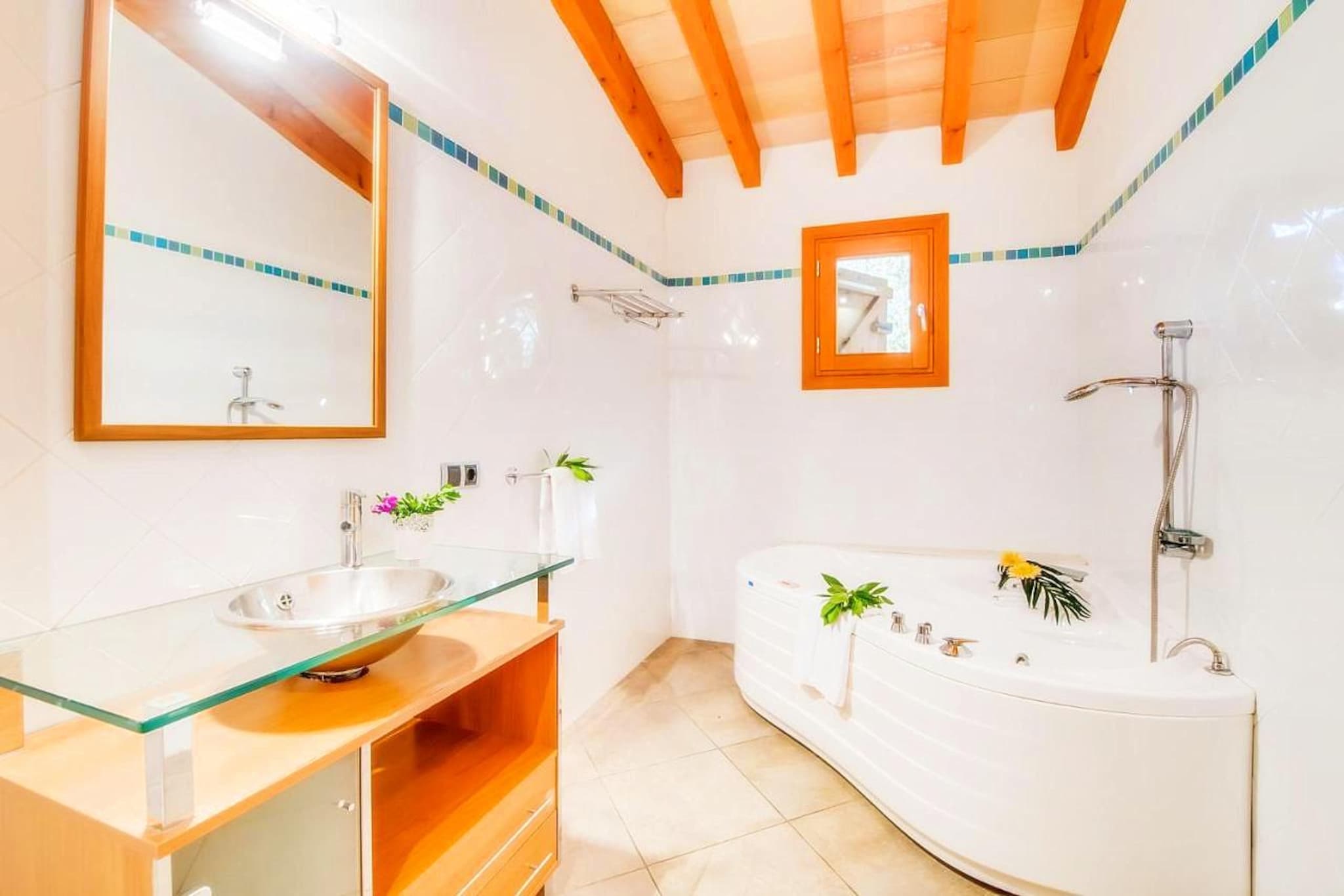 Finca Es Puchet in B-Bathroom