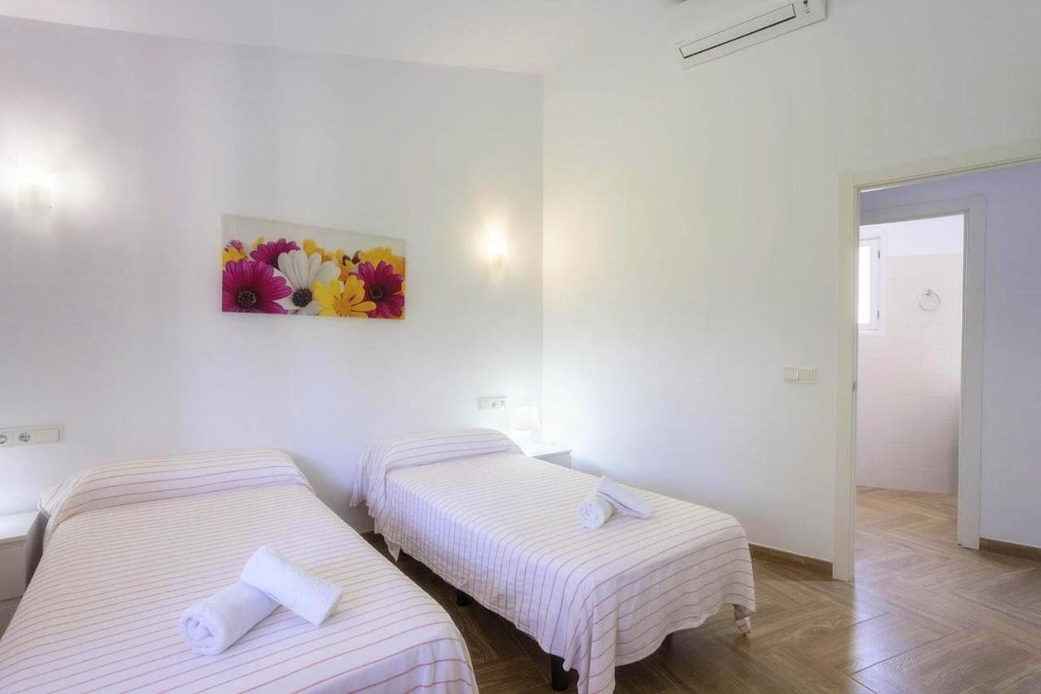 Casa Encinar in Cres-Chambre