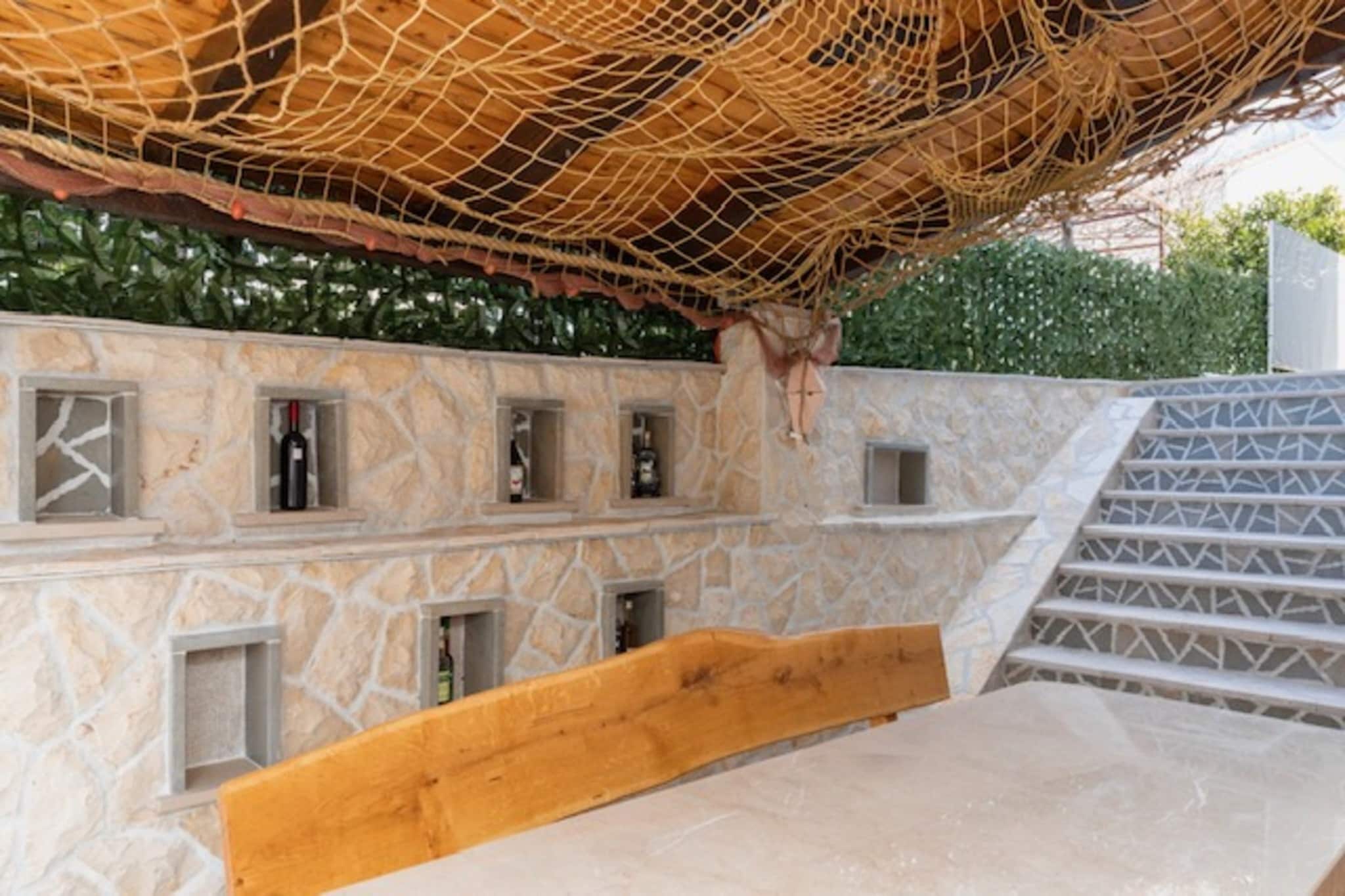 Villa Supetar Garden -  Classic Two Bedroom Apartment  with Terrace - Terras