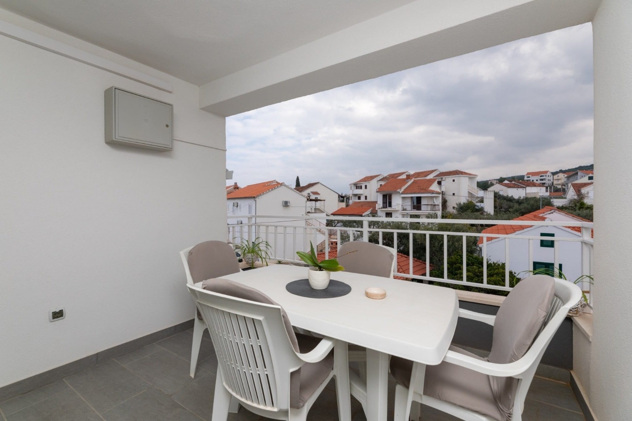 Villa Supetar Garden - Standard Two Bedroom Apartment with Terrace - Terras