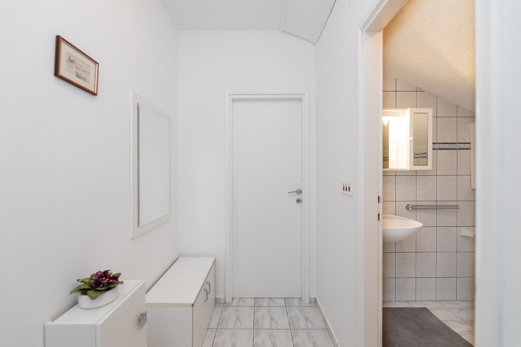 Villa Supetar Garden - Standard Two Bedroom Apartment with Terrace - Eetkamer