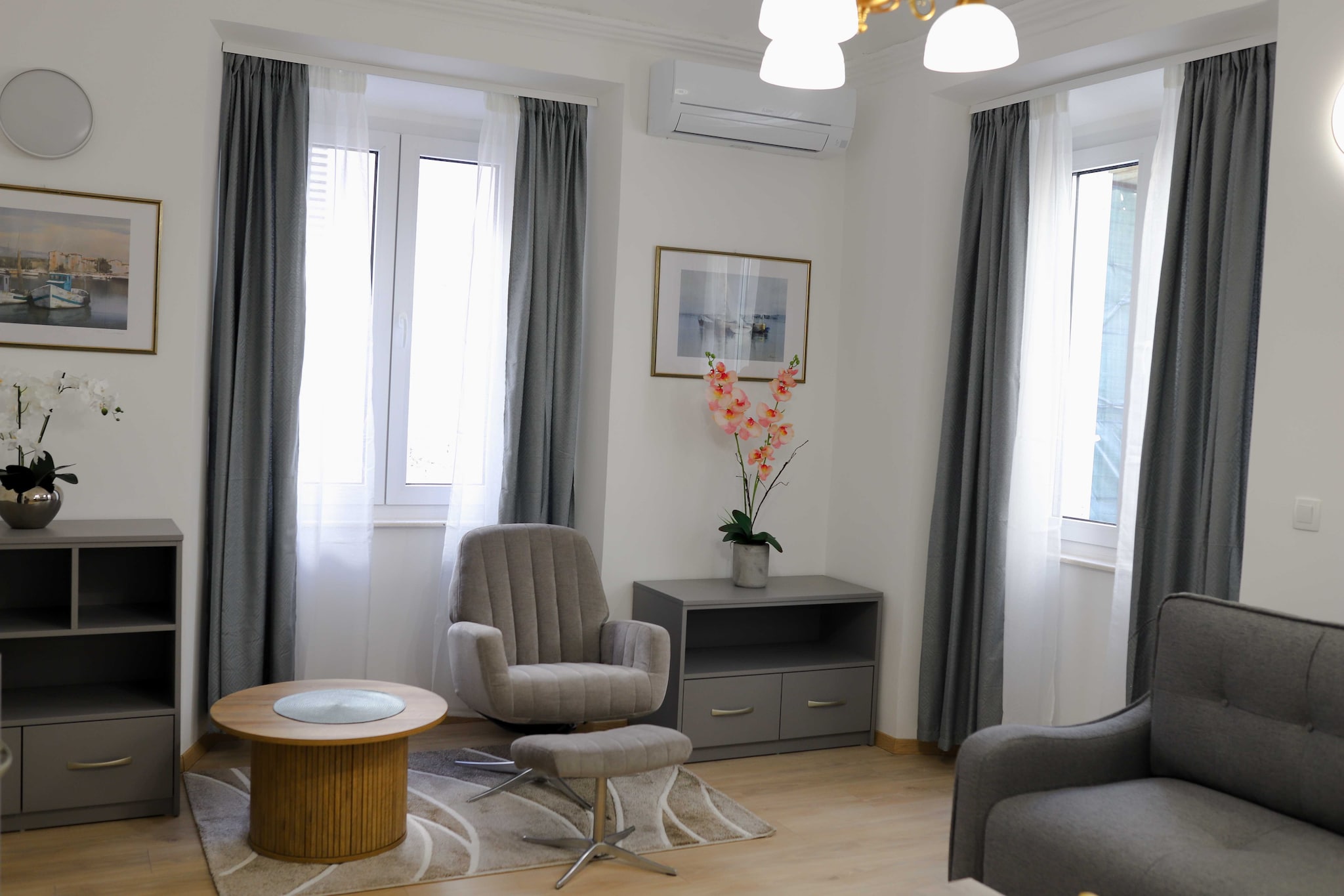 Anima Mea Old Town Apartments- Premium Apartment with Balcony