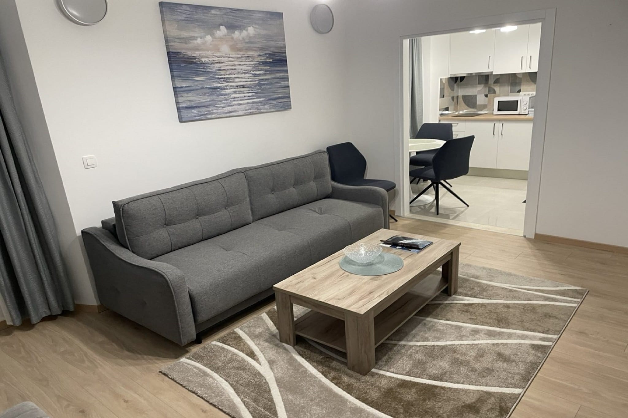 Anima Mea Old Town Apartments- Premium Apartment with Balcony-Woonkamer