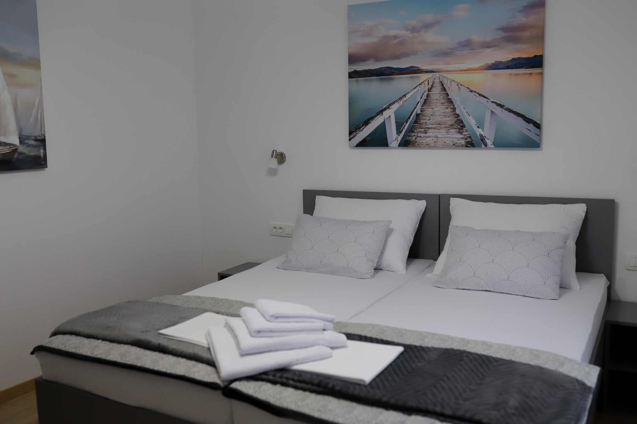 Anima Mea Old Town Apartments- Premium Apartment with Balcony-Slaapkamer