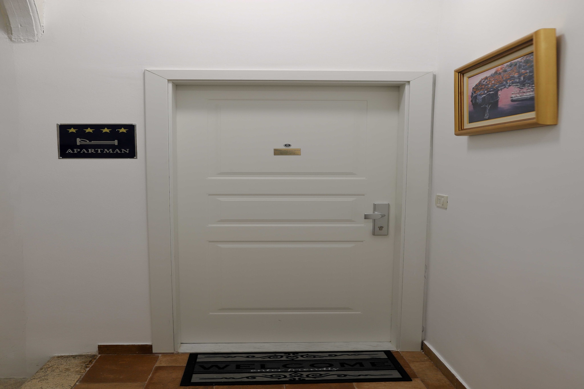 Anima Mea Old Town Apartments- Premium Apartment with Balcony-Binnen