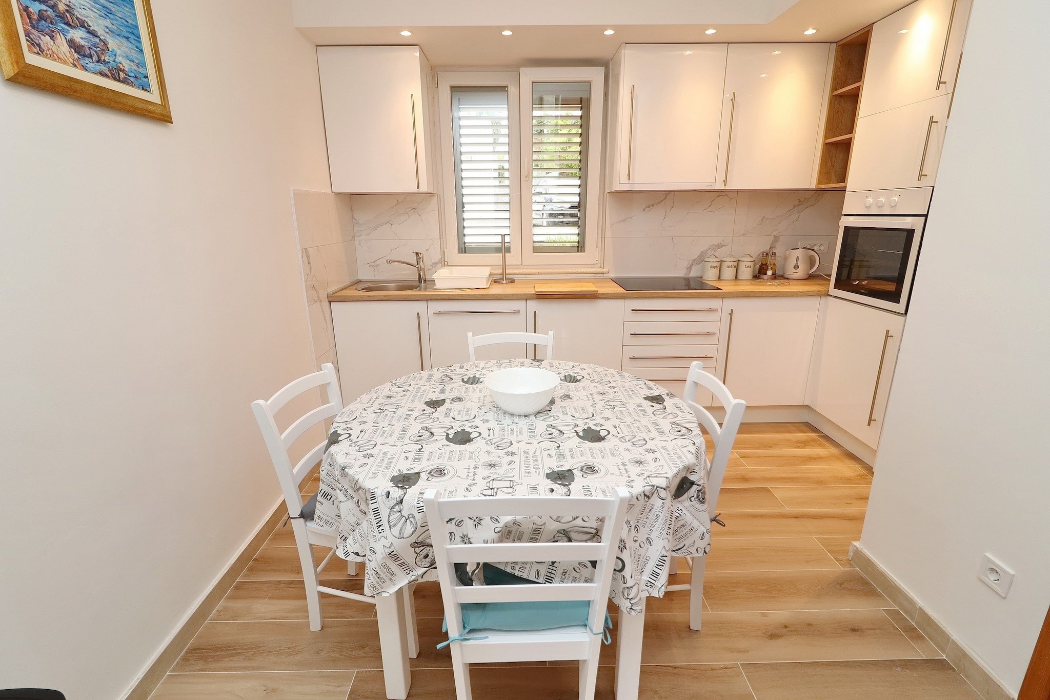 Charming Apartment Ana - One Bedroom Apartment with Terrace-Küche