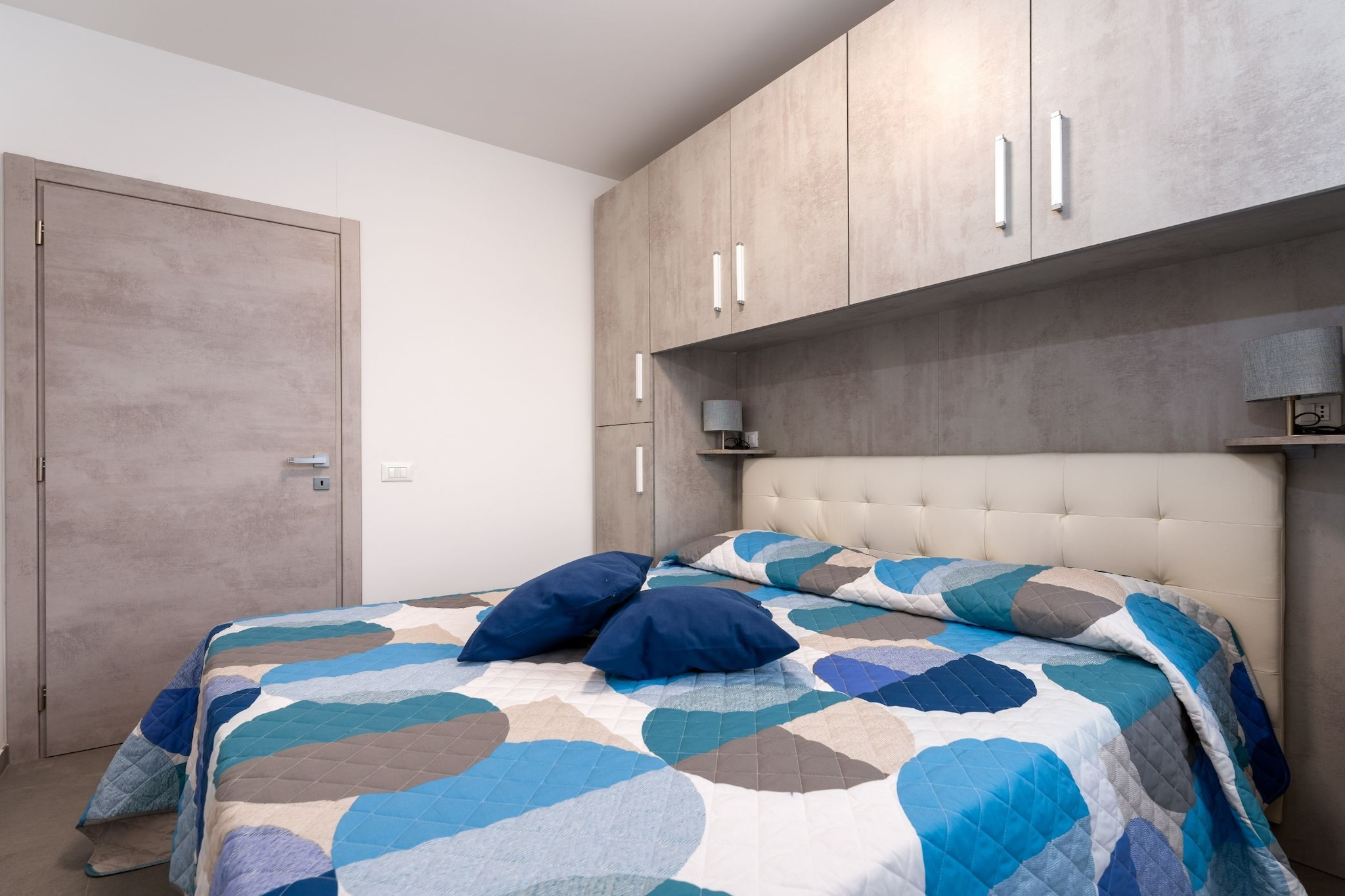 Apartment Baricevic - Two Bedroom Apartment with Balcony-Salon