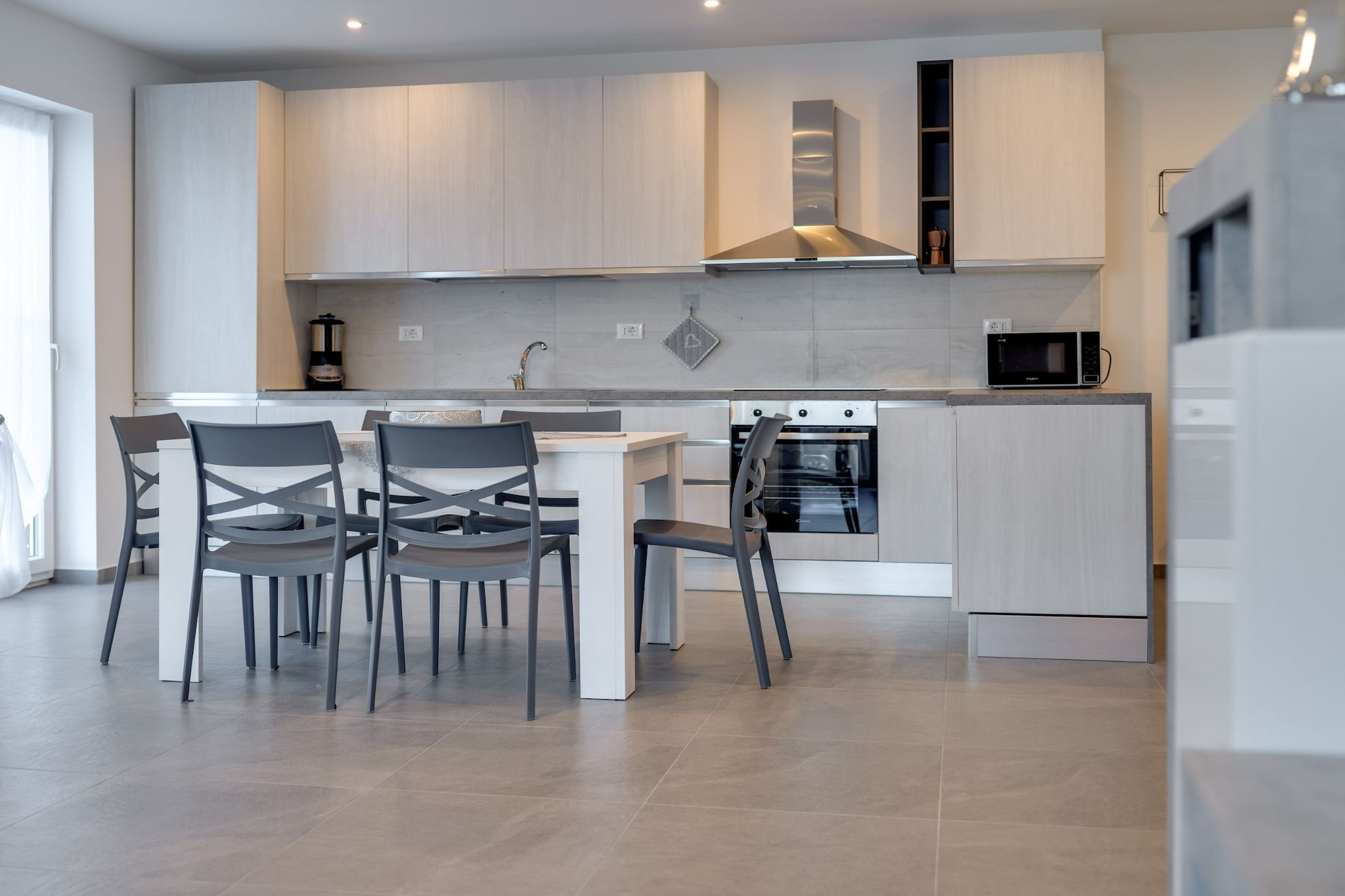 Apartment Baricevic - Two Bedroom Apartment with Balcony-Cuisine