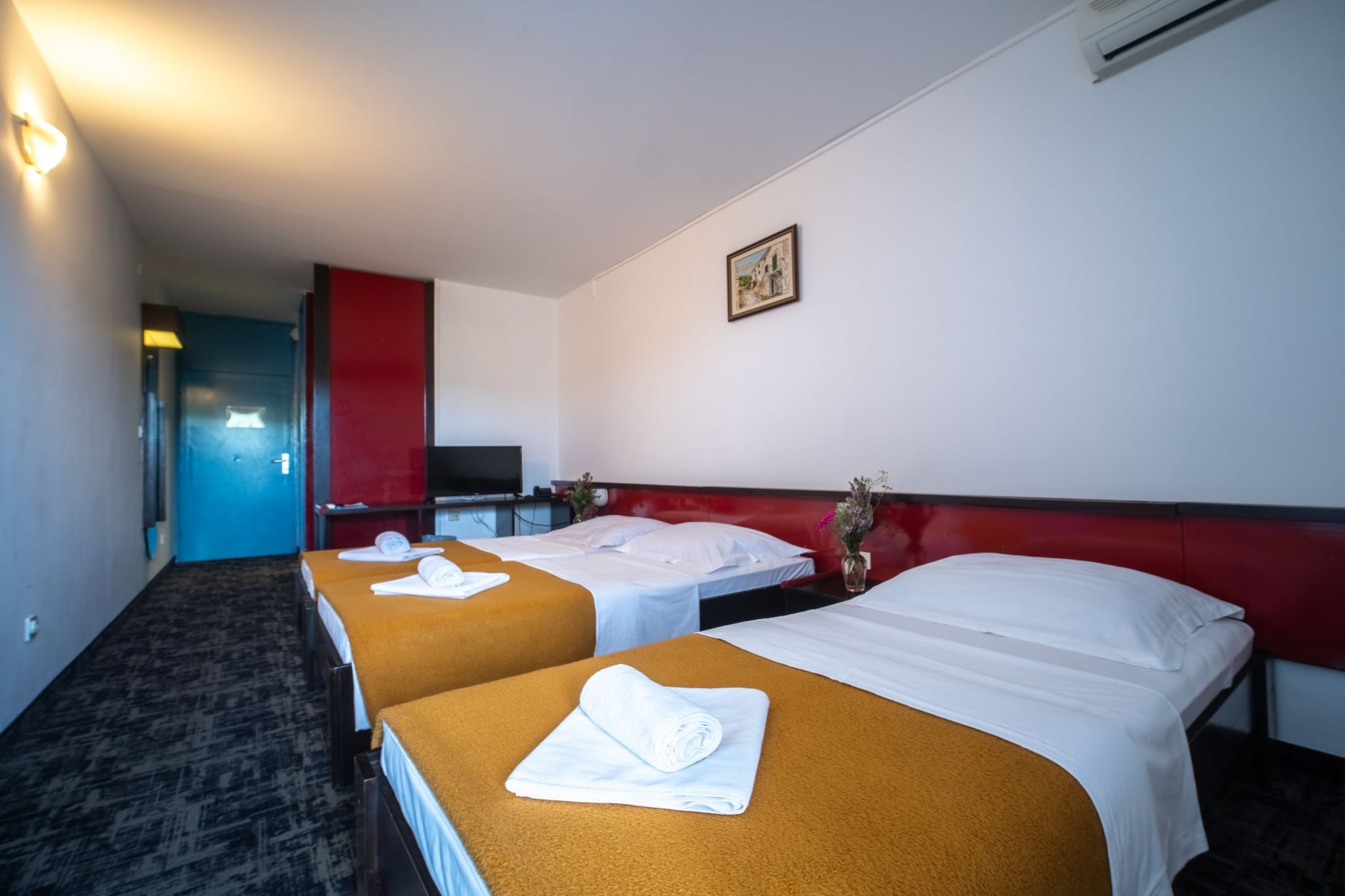 Hotel Issa - Triple Room Sea View-Chambre