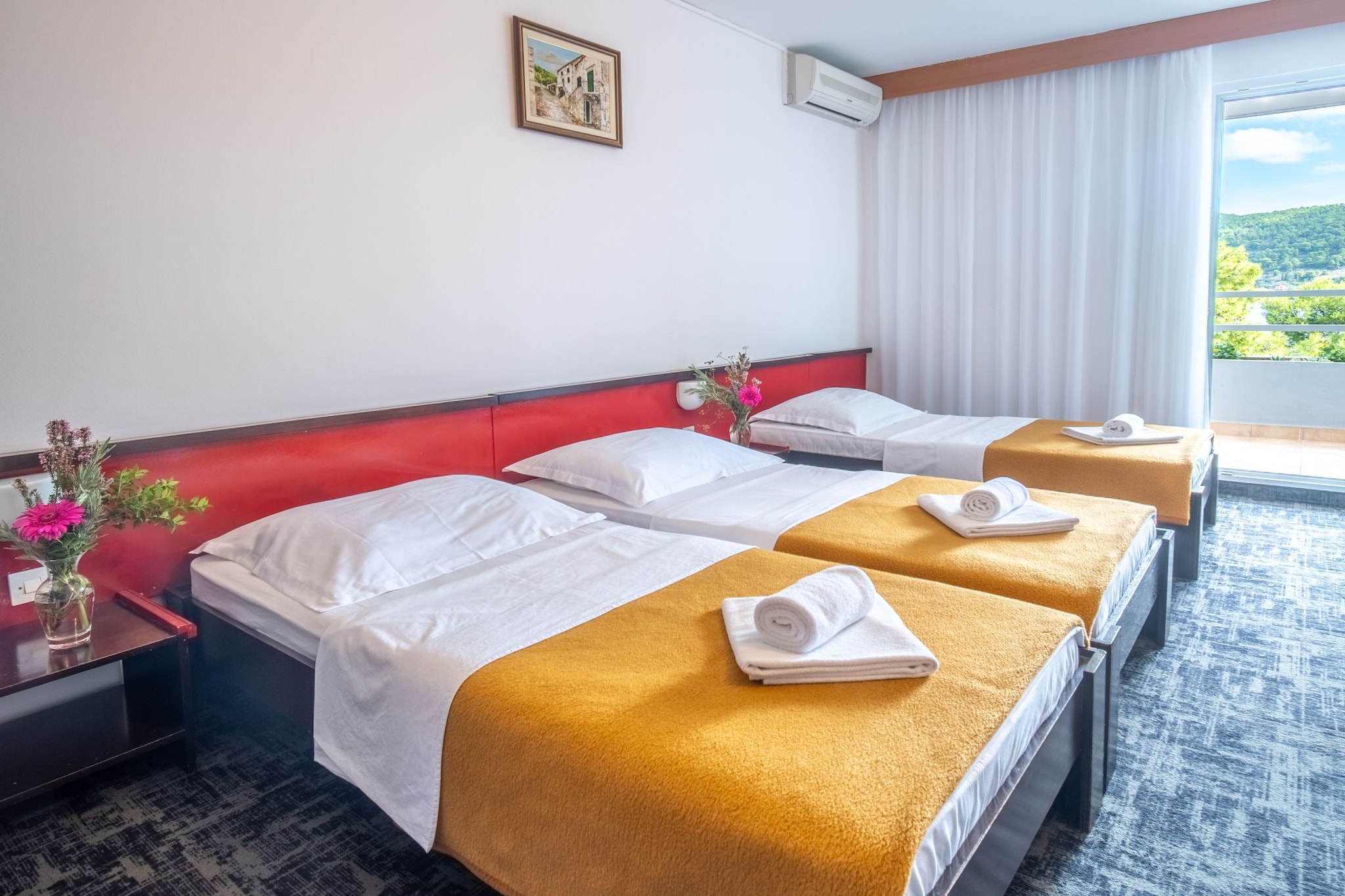 Hotel Issa - Triple Room Sea View-Chambre