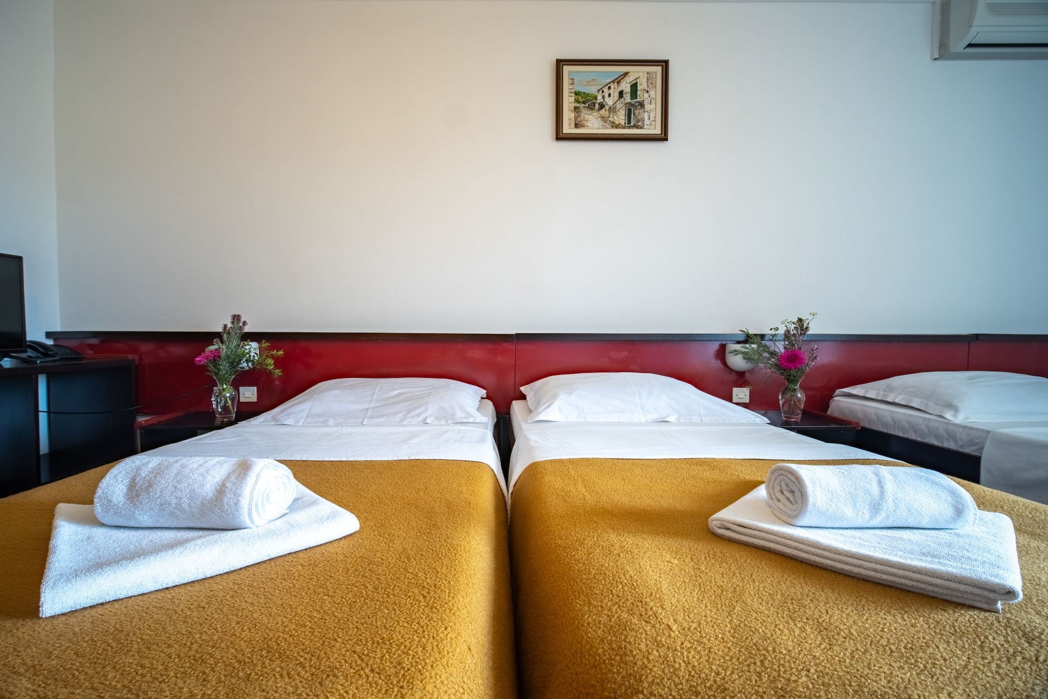 Hotel Issa - Triple Room Sea View-Chambre