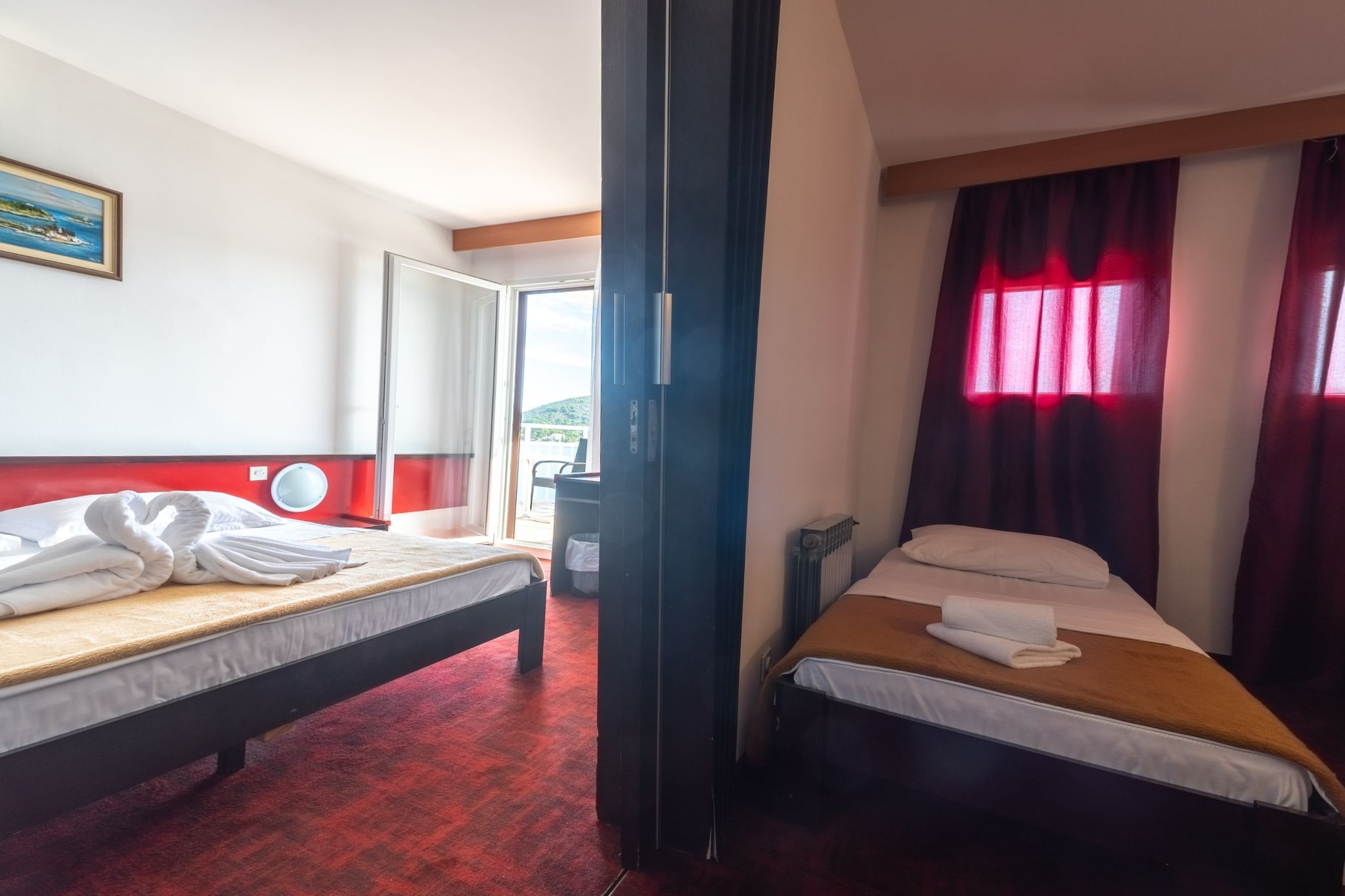 Hotel Issa - Quadruple Room Sea View-Chambre