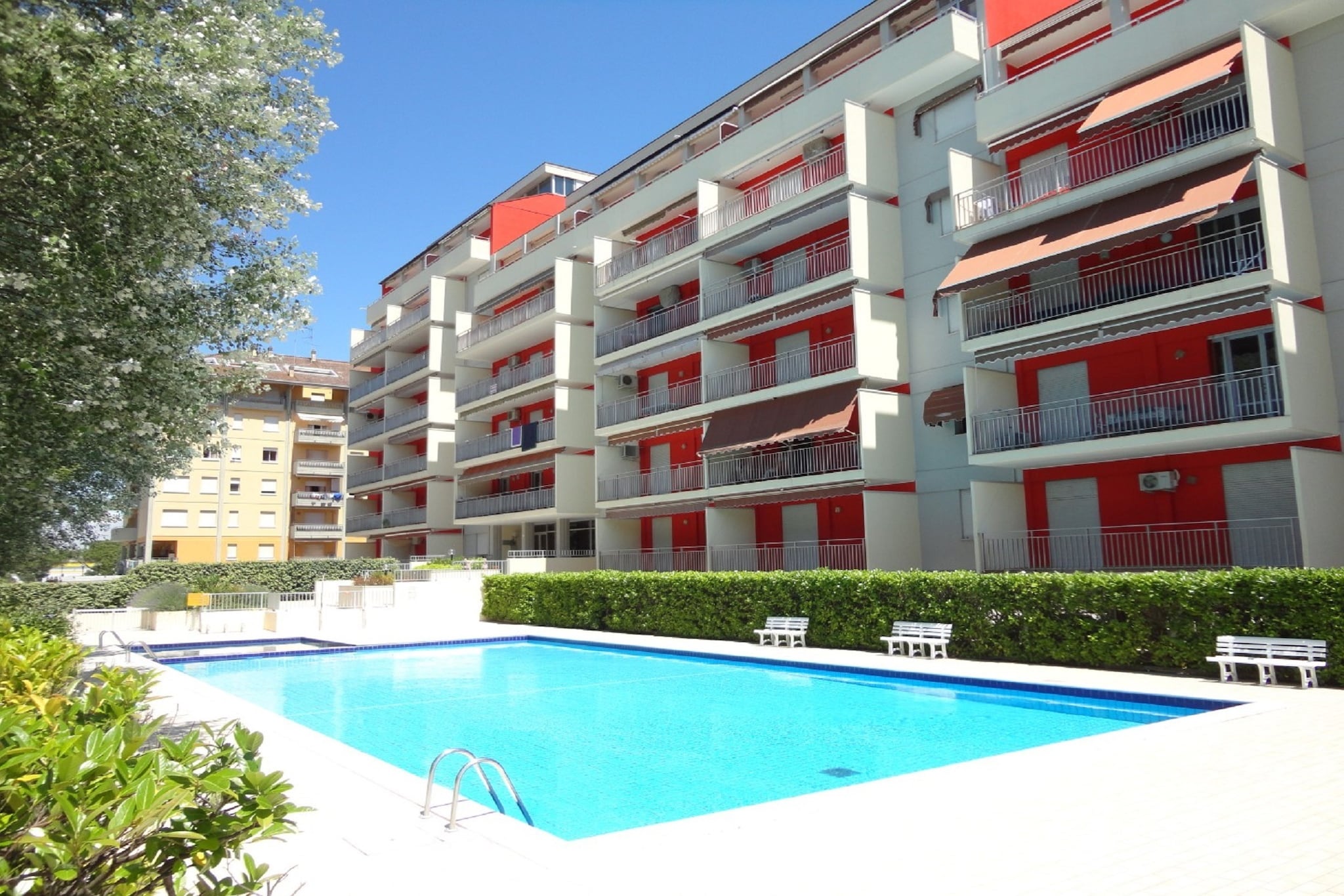 Acapulco B10-Pool