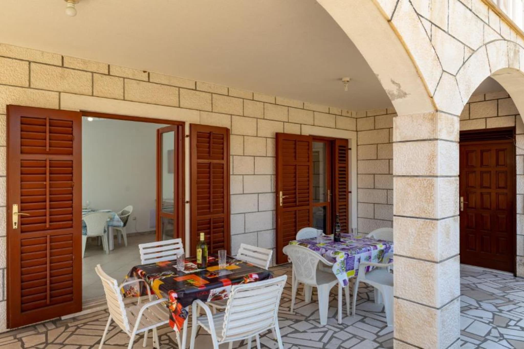 Villa Valjalo - Three Bedroom Apartment with Terrace Ground Floor-Terrasbalkon