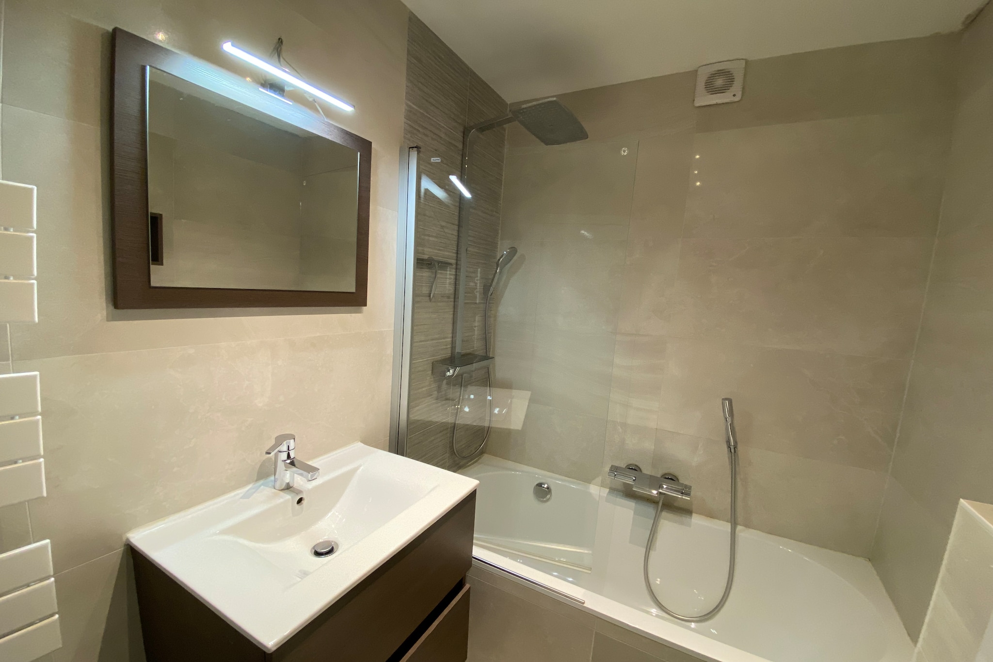 VELASQUEZ 0402-Badkamer