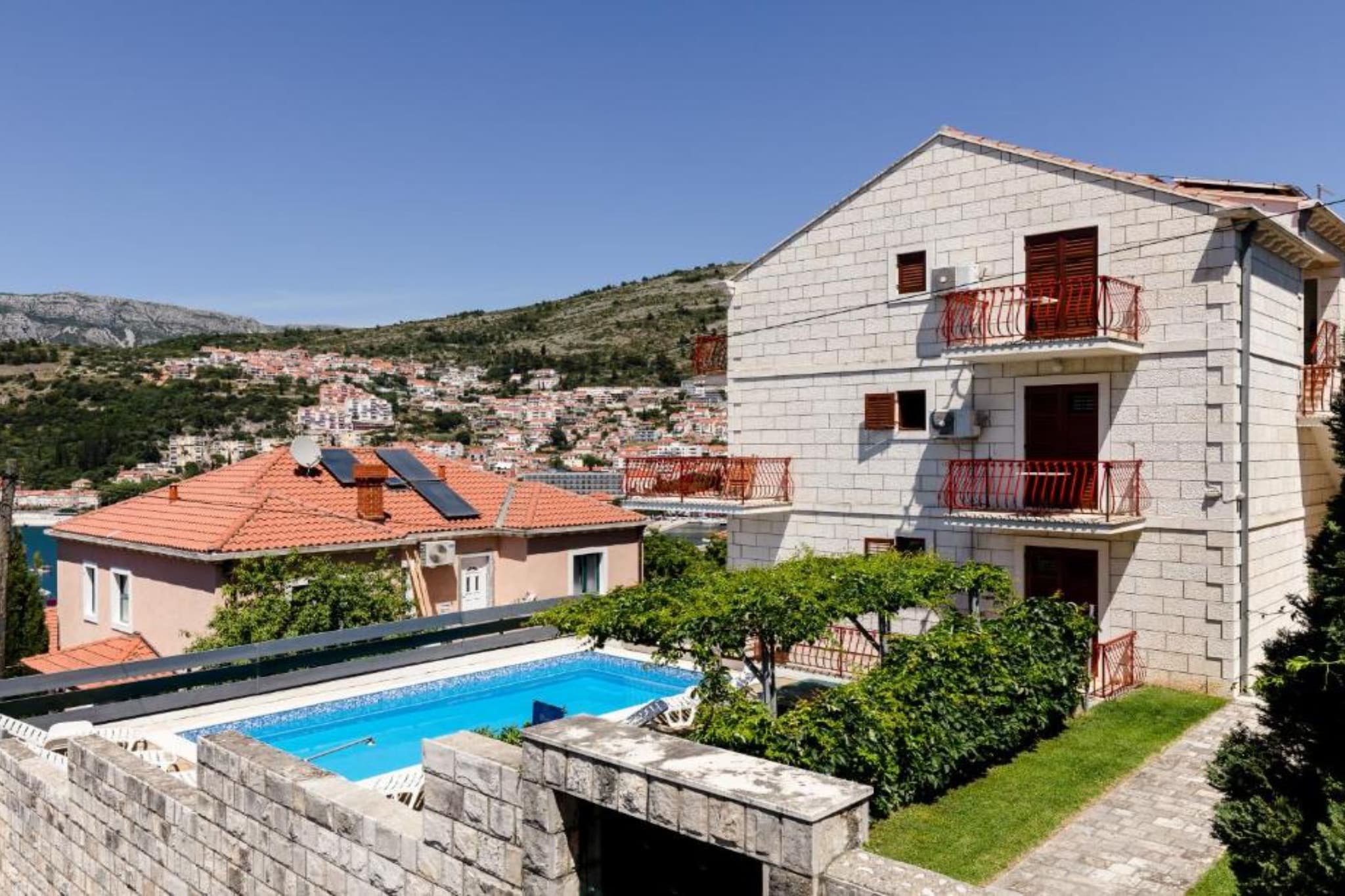 Villa Valjalo - Classic Studio Apartment with Sea View and Balcony A4-Buitenlucht
