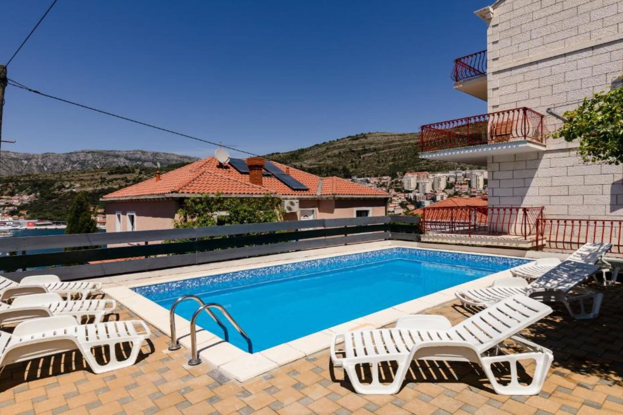 Villa Valjalo - Superior Studio Apartment with Sea View and Balcony A 8-Zwembad