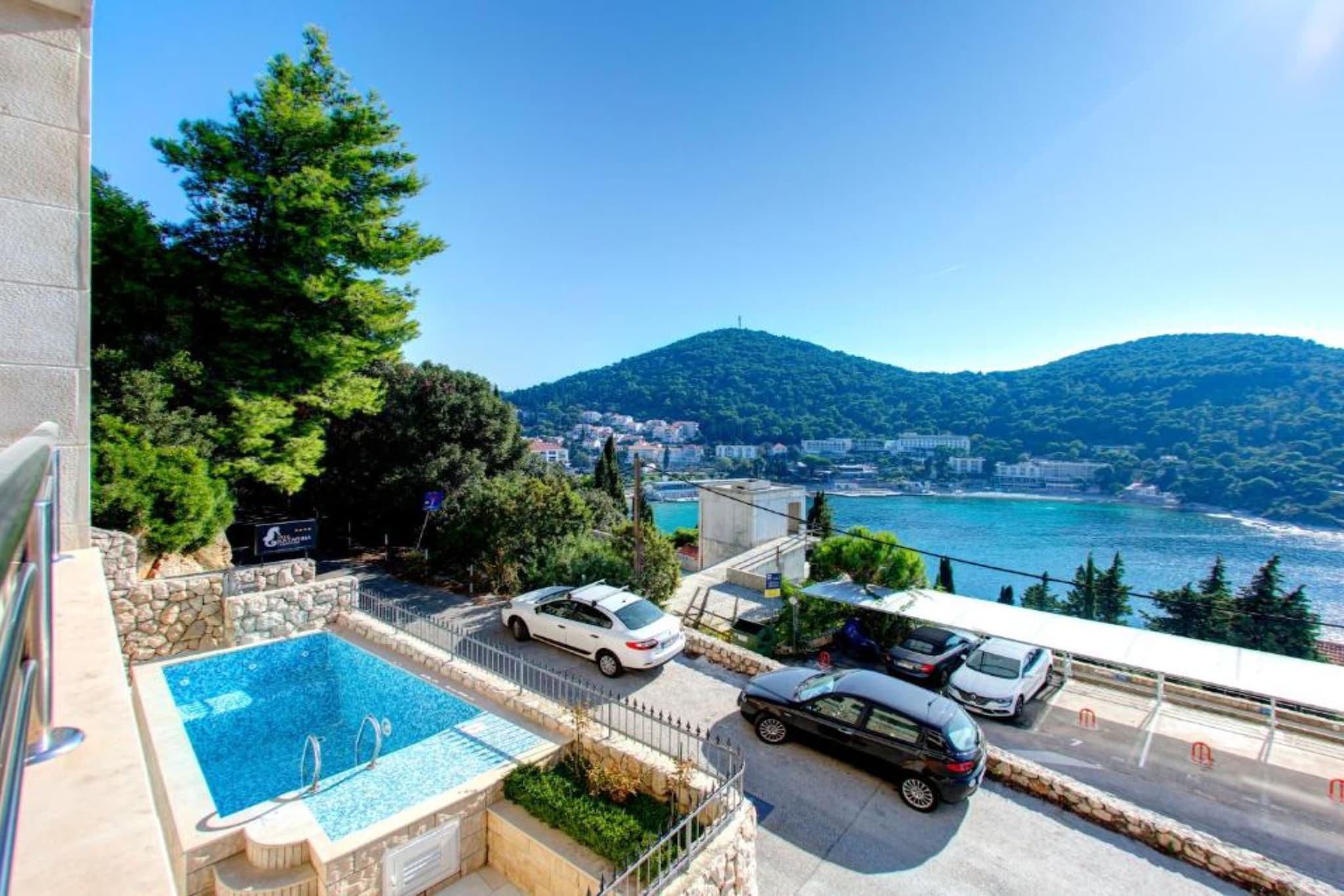 Studio Apartment With Sea View (S1)-Zwembad