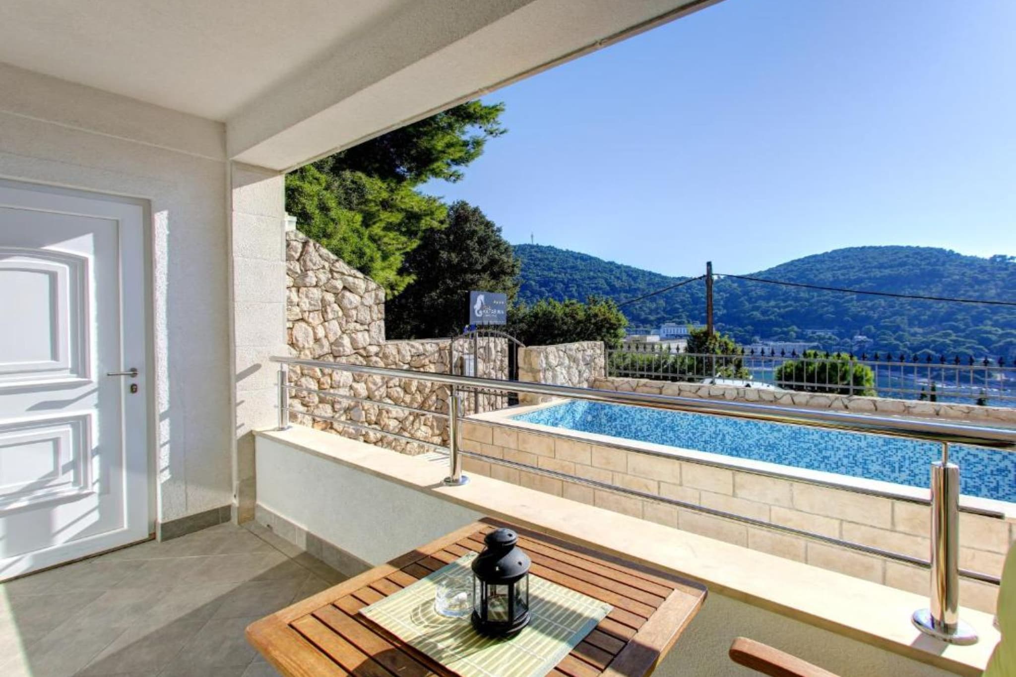One-Bedroom Apartment With Balcony And Sea View (Supreme)-Terrasbalkon