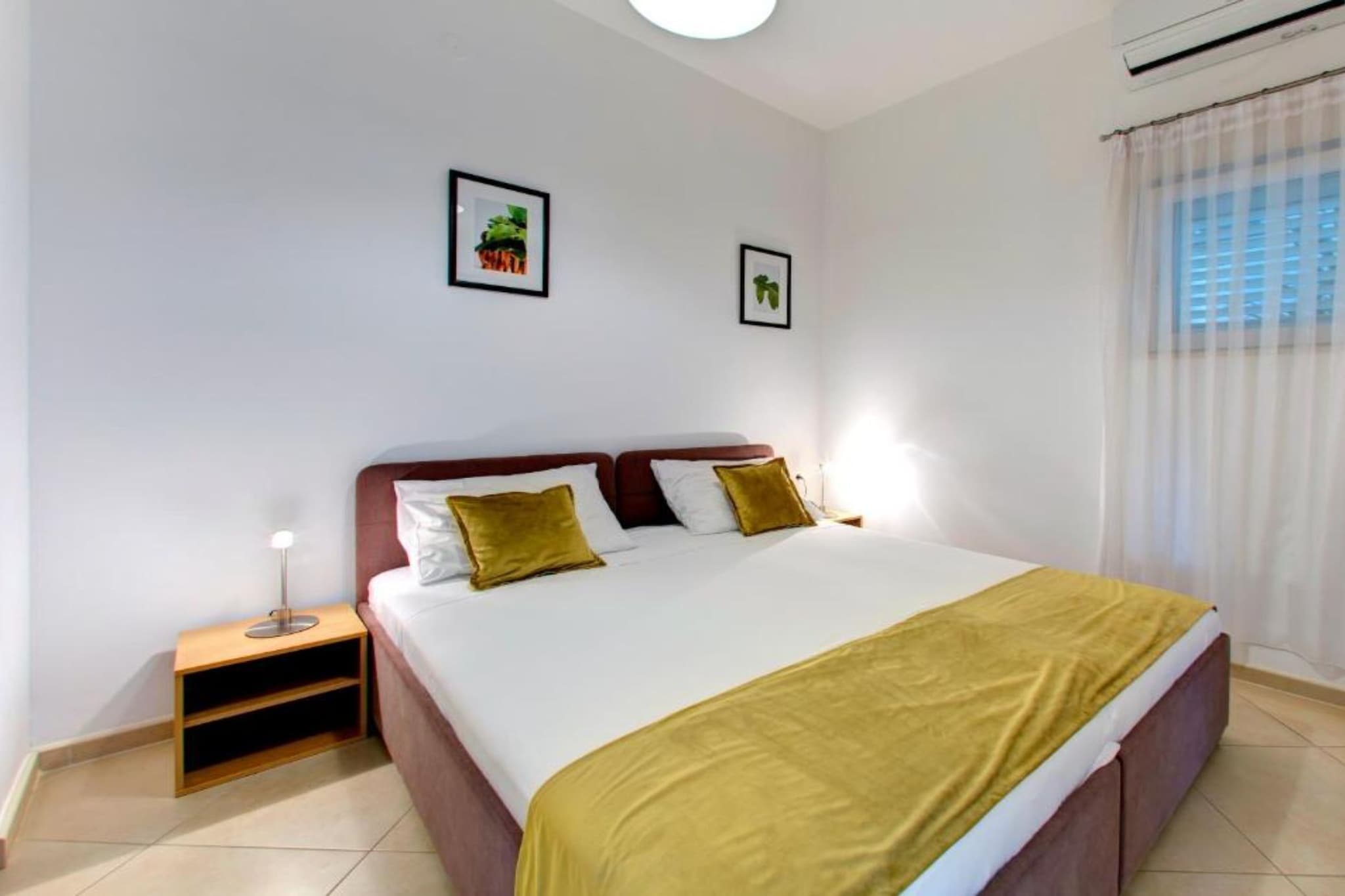 Studio Apartment With Balcony And Sea View (S2)-Slaapkamer