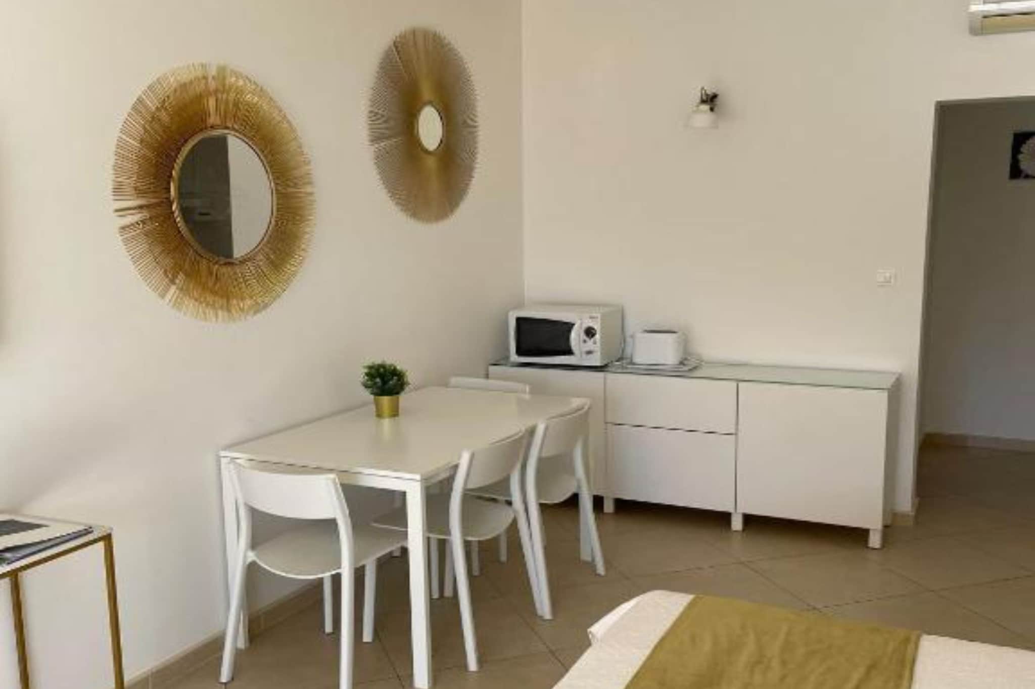 Studio Apartment With Balcony And Sea View (S2)-Buitenlucht