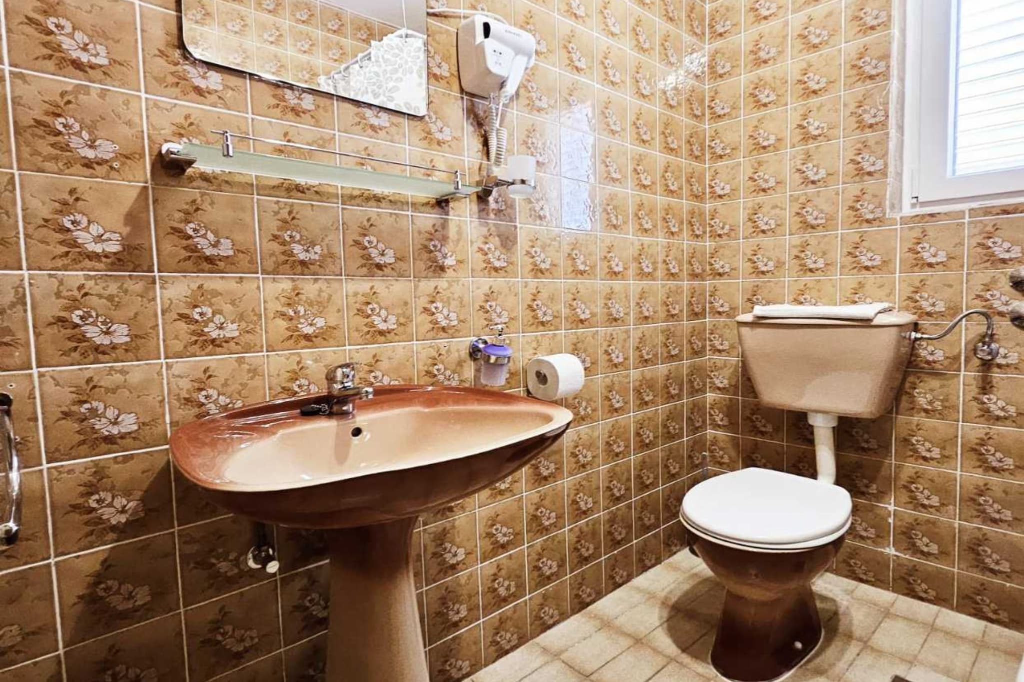 Apartments Željka - Studio Apartment with Terrace (3)-Badezimmer