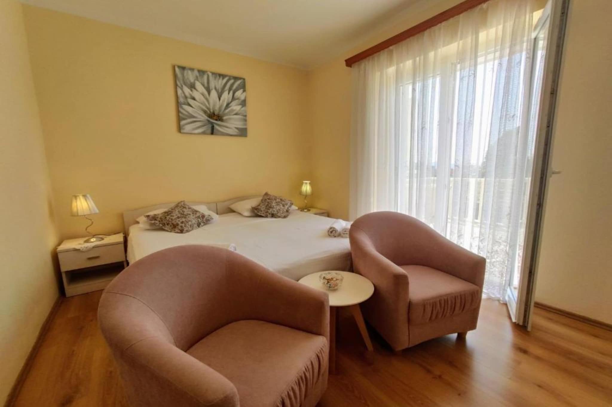 Two Bedroom Apartment With Sea View 11
