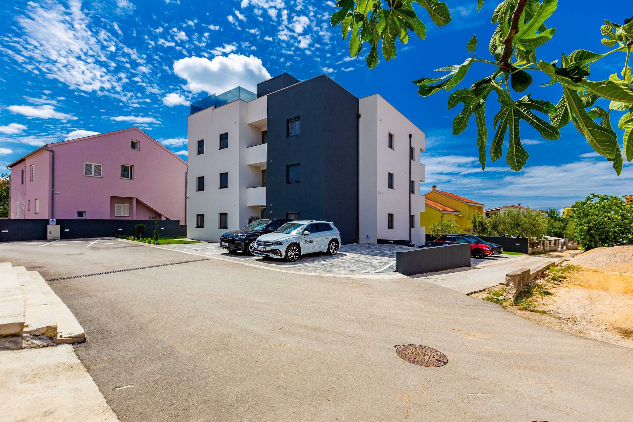 Exquisite Prestige Luxury Apartments with Shared Pool - Classic Three Bedroom Apartment with Balcony (owner 5)-Außenbereich