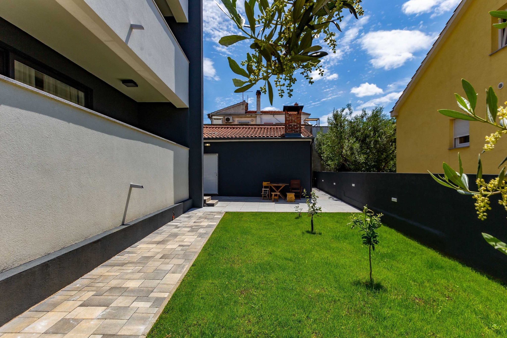 Exquisite Prestige Luxury Apartments with Shared Pool - Classic Three Bedroom Apartment with Balcony (owner 5)-Terrasse