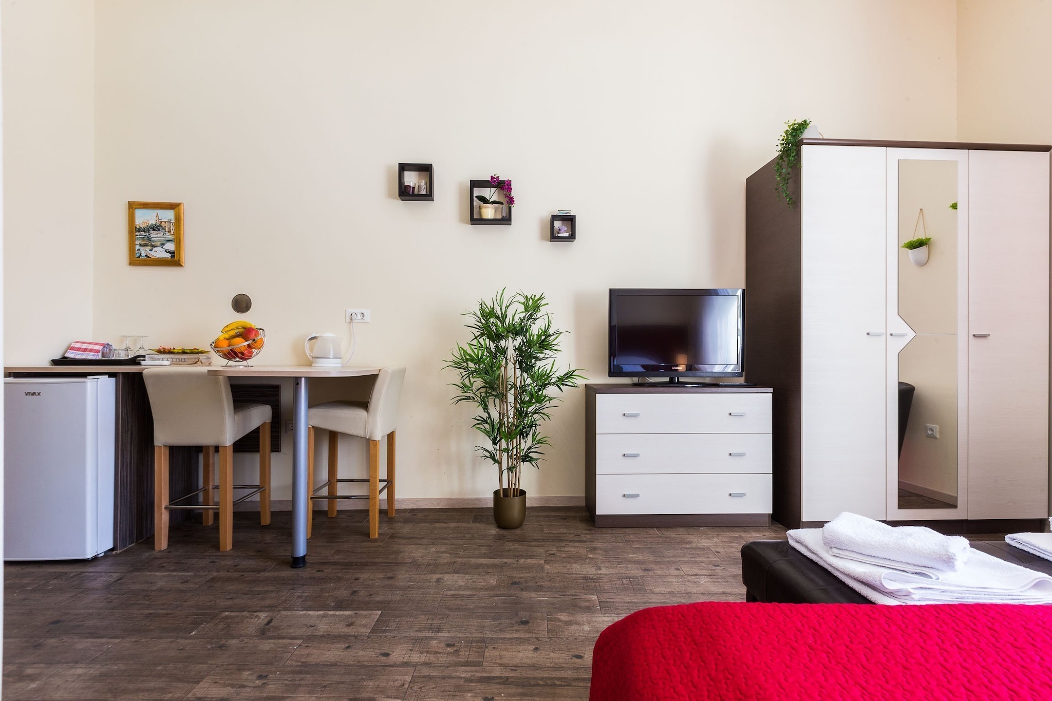 Charming and Historic Old Town Apartments - Double Room