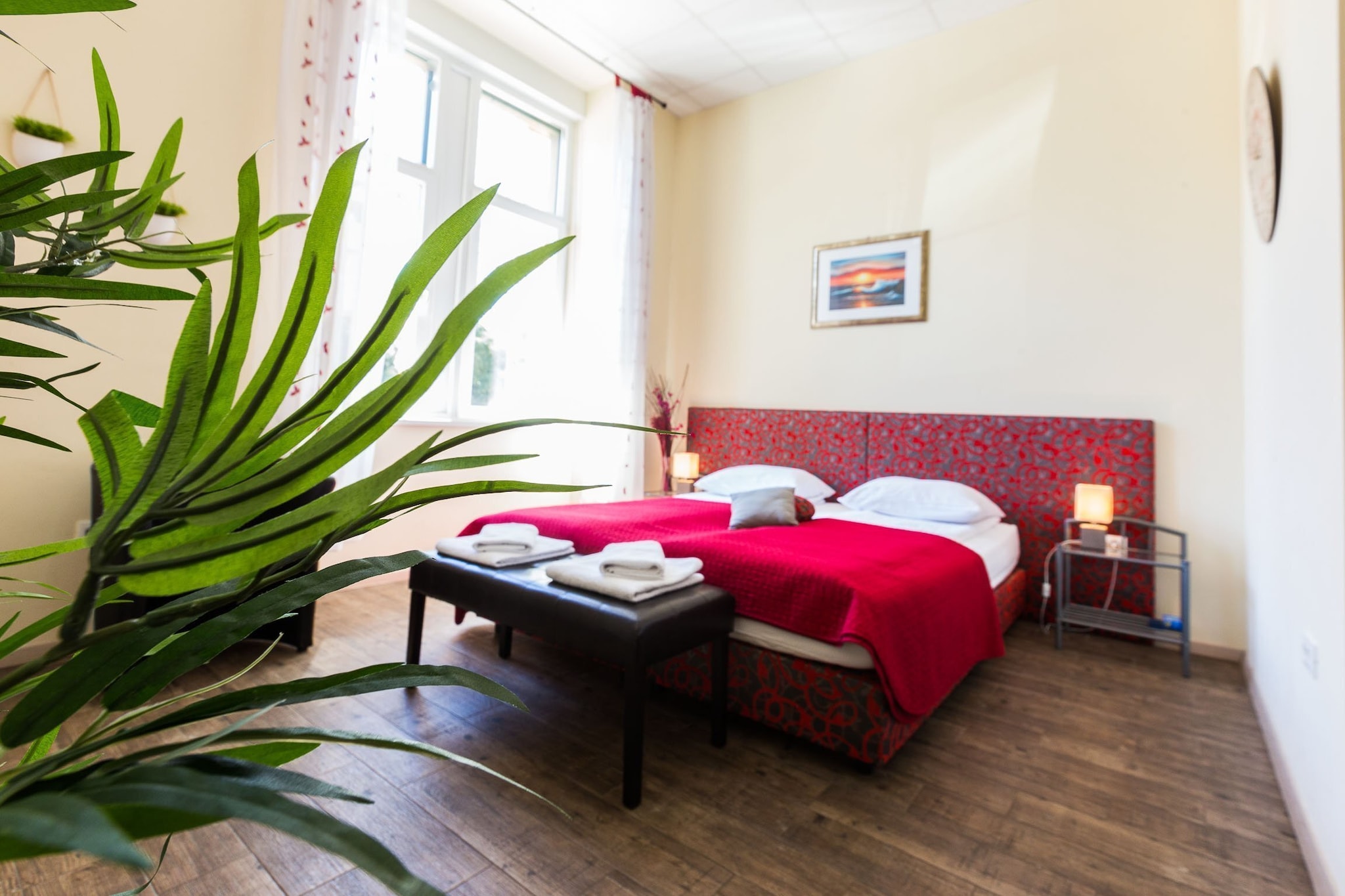 Charming and Historic Old Town Apartments - Double Room-Slaapkamer