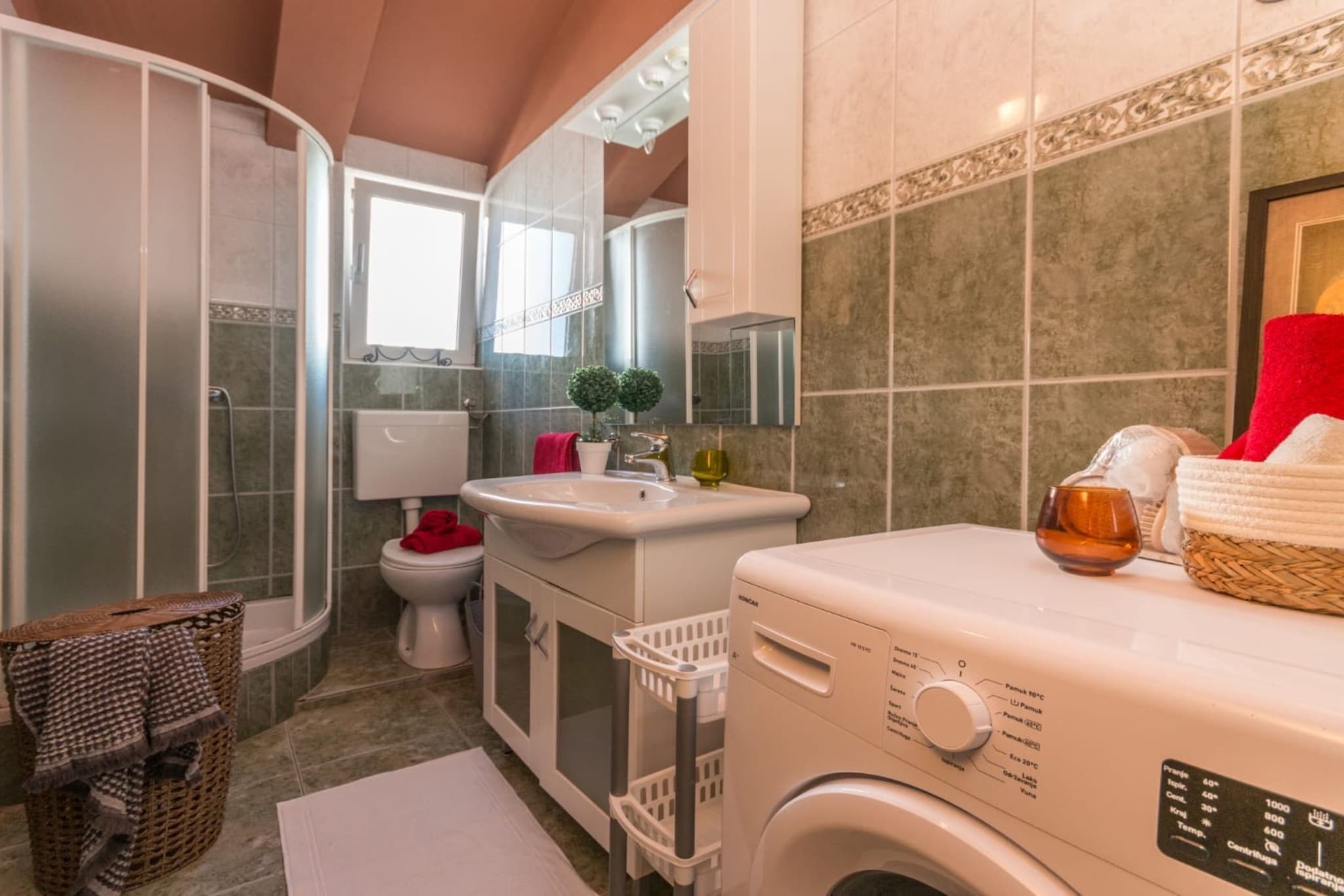 Villa Julia - One Bedroom Apartment 2-Bathroom