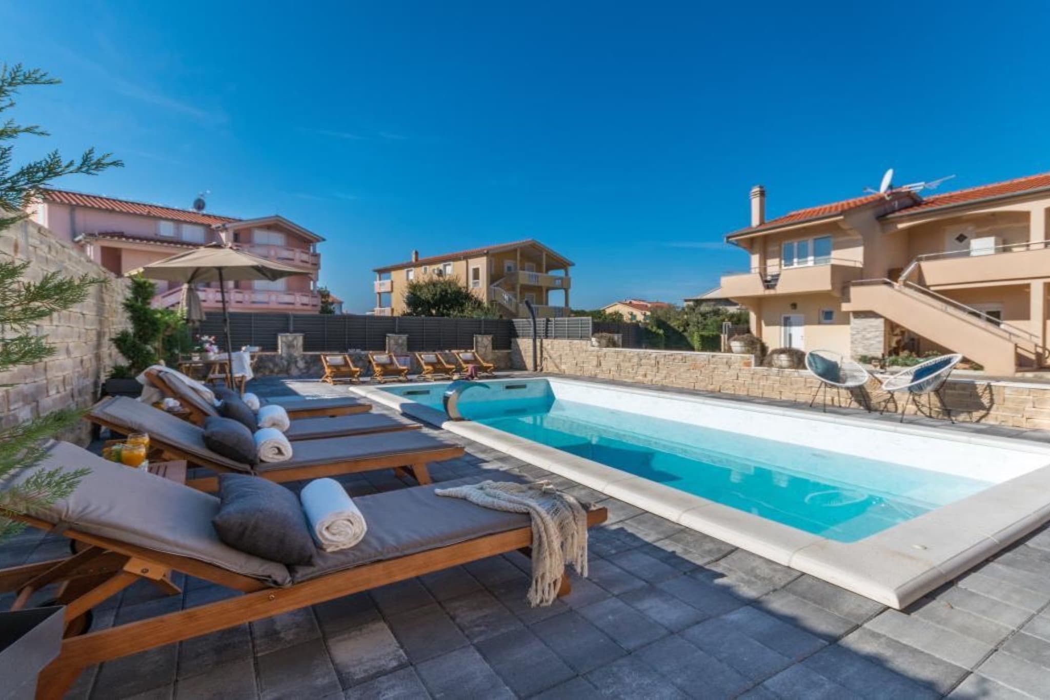 Villa Julia - One Bedroom Apartment 3-Pool