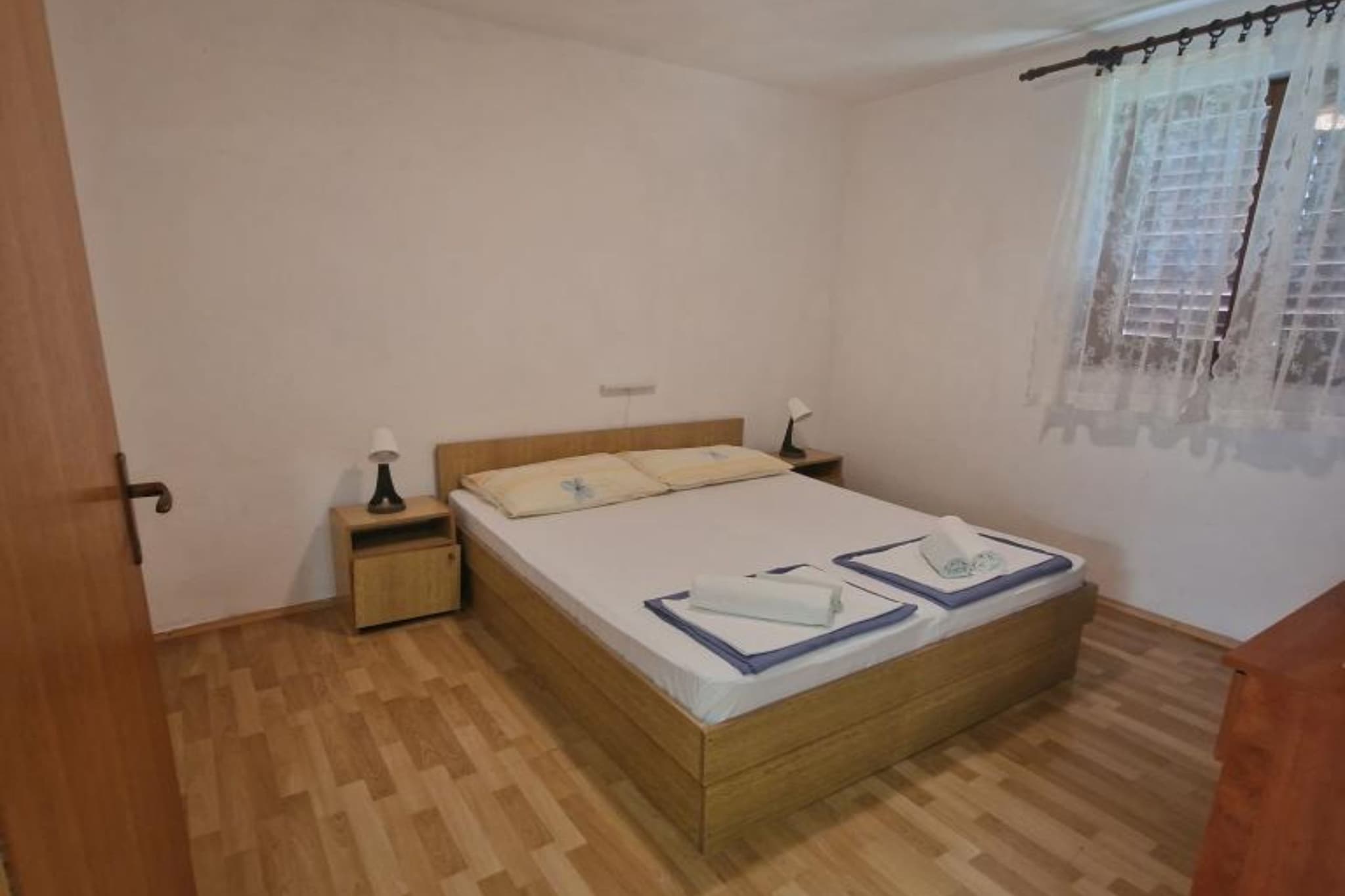 One Bedroom Apartment with Balcony and Sea View 1